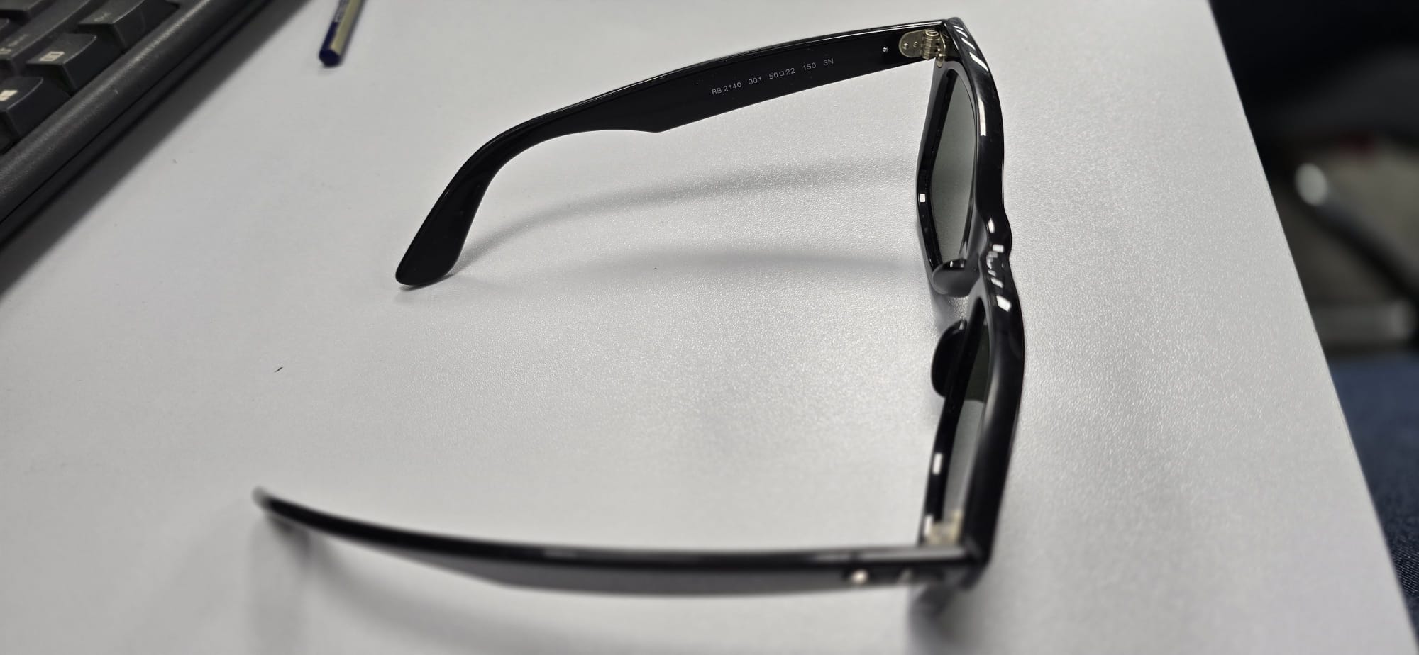 RayBan Unisex Wayfarer Sunglass 2140-901-50 - Image 3