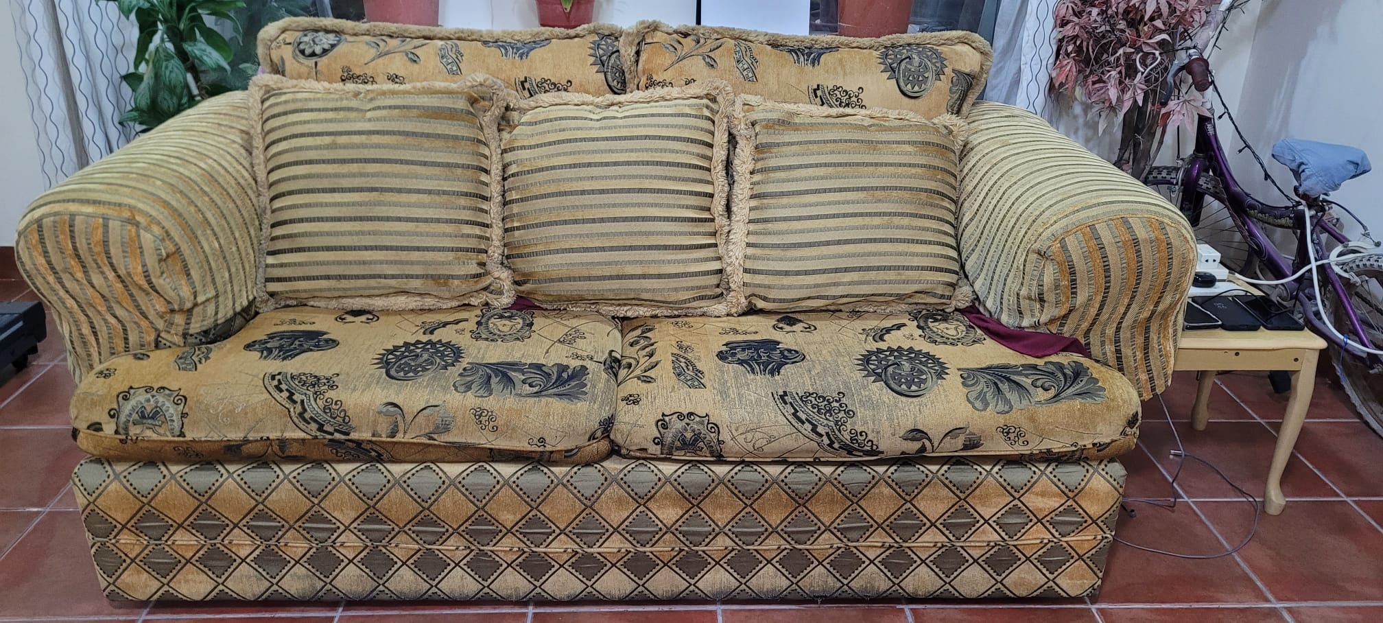 3-Seater Sofa - Image 1