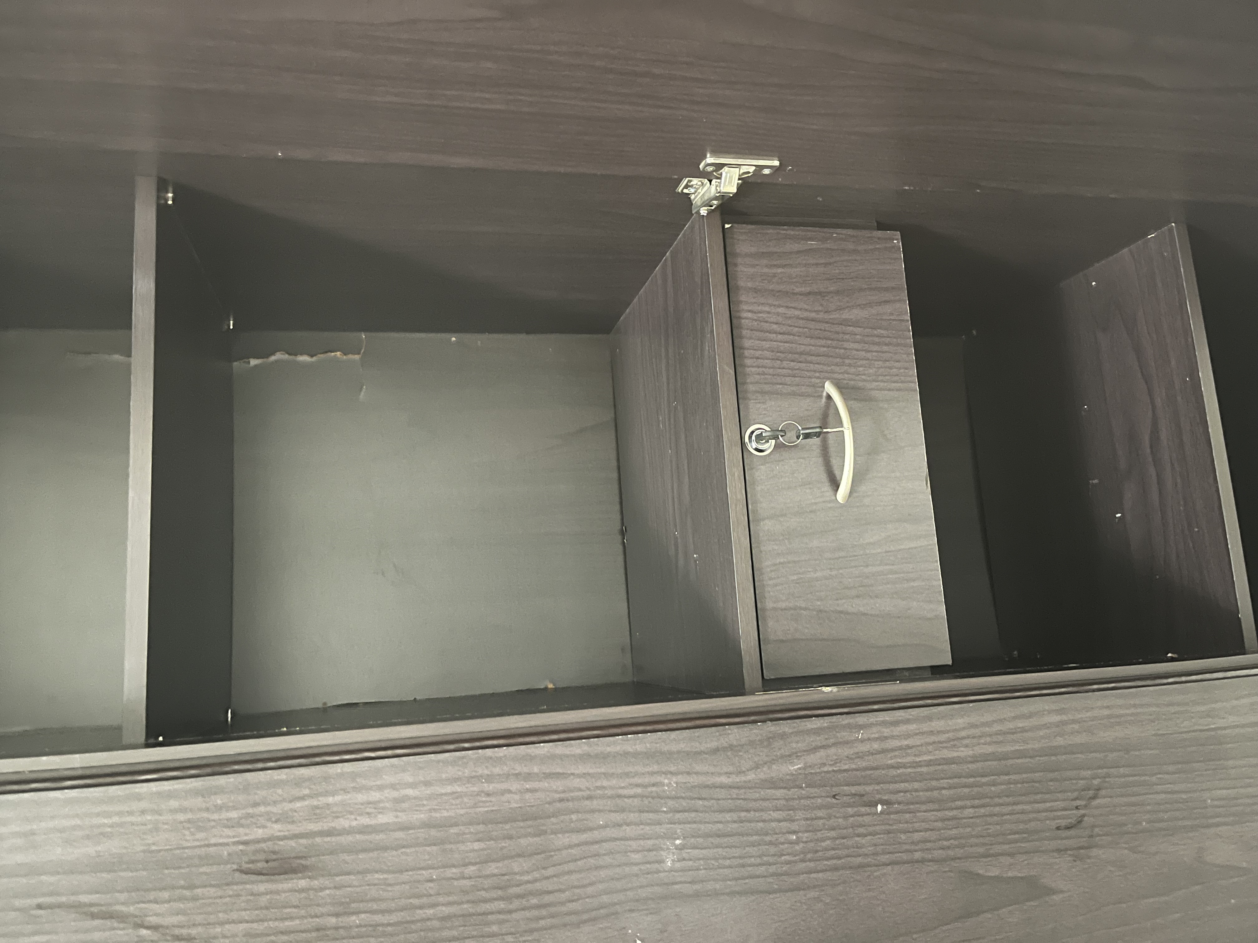Wardrobe used Free - Image 4