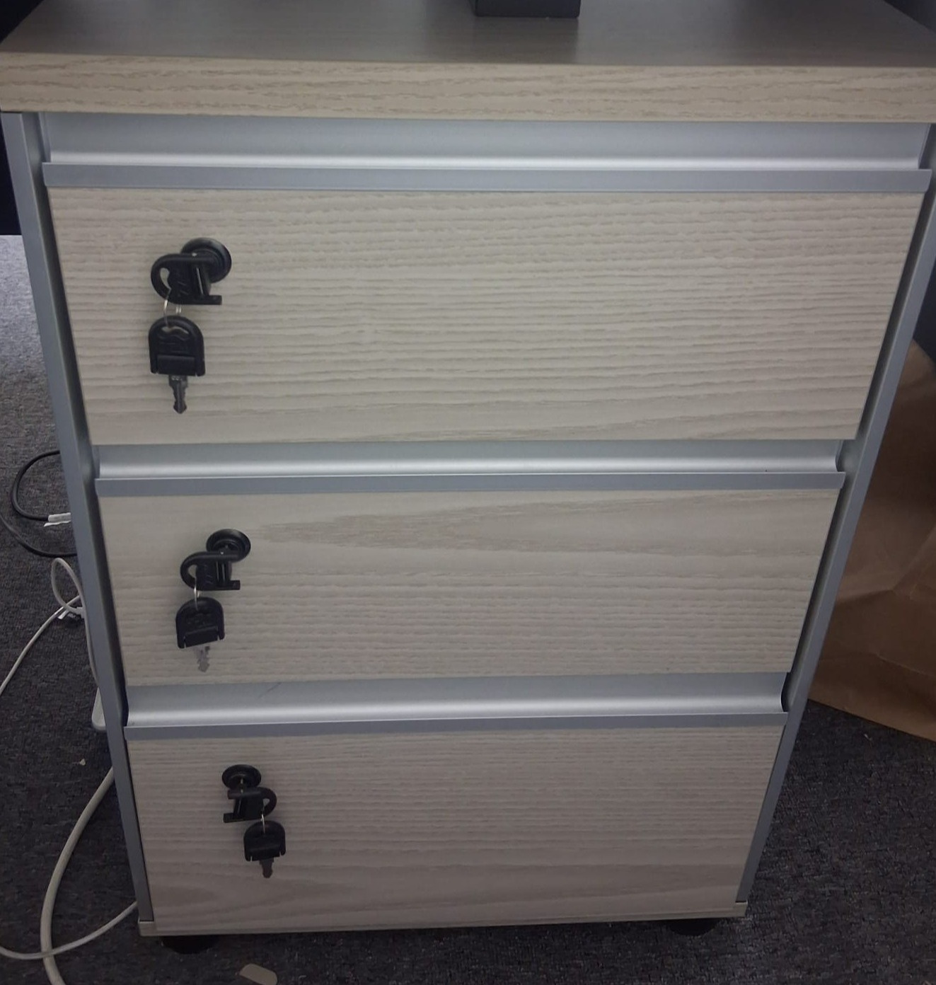 OFFICE DESK - Image 4