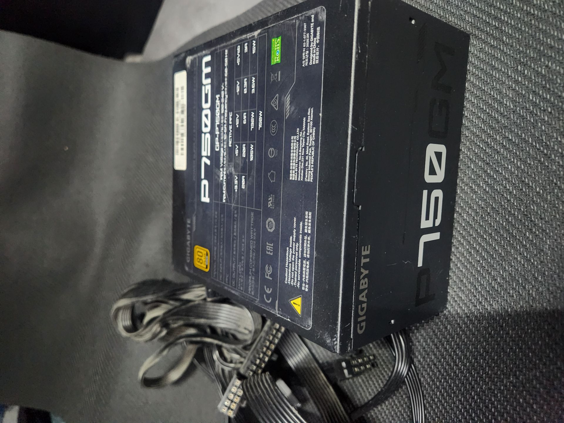 Power supply 750w - Image 1