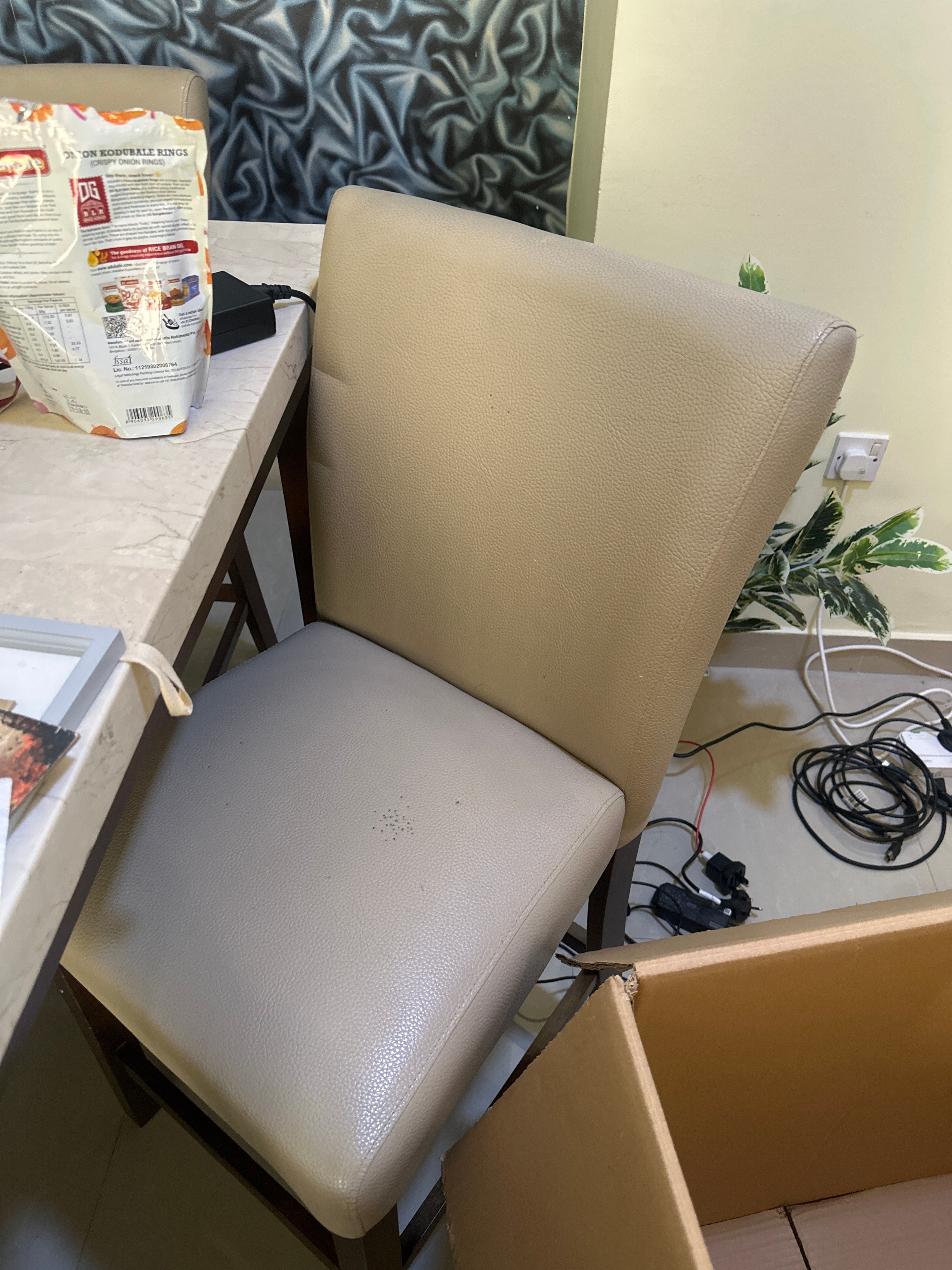 HOME CENTER DINNER TABLE - Image 3