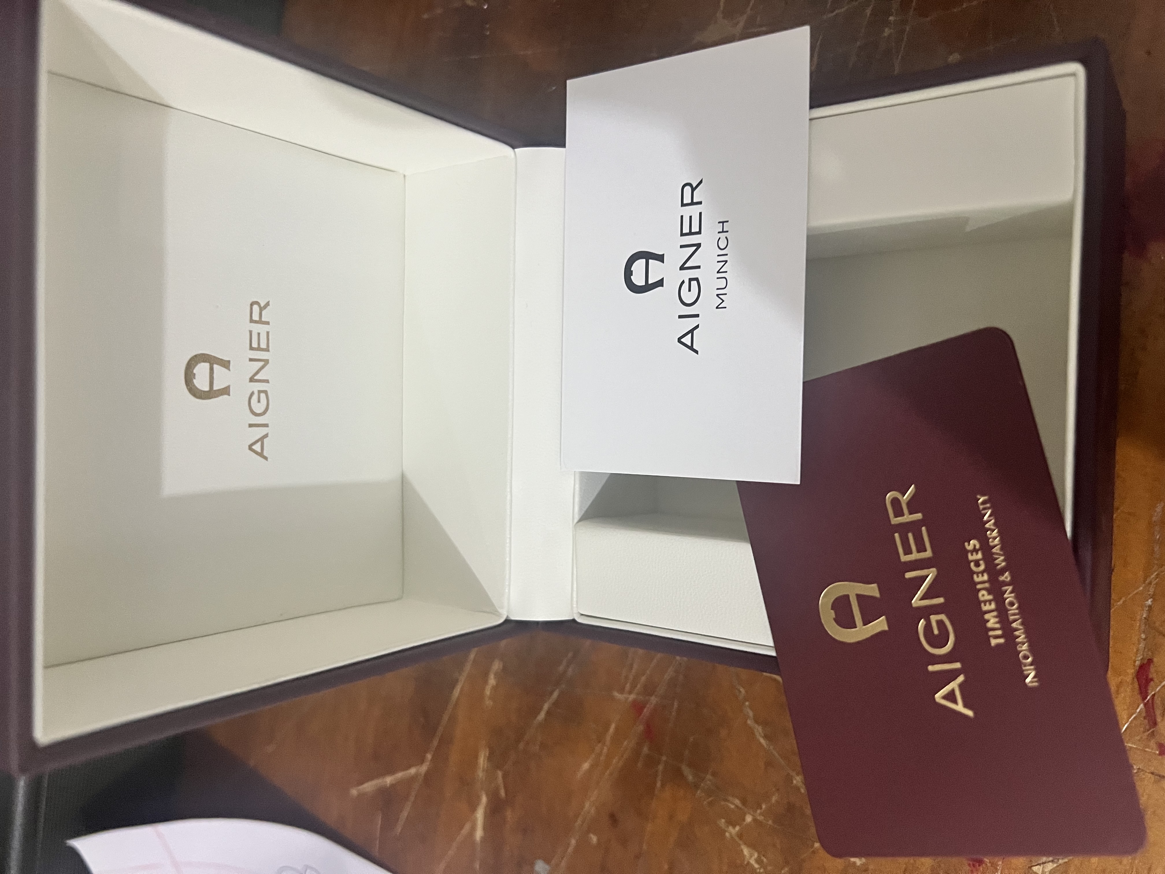 Aigner watch  - Image 7