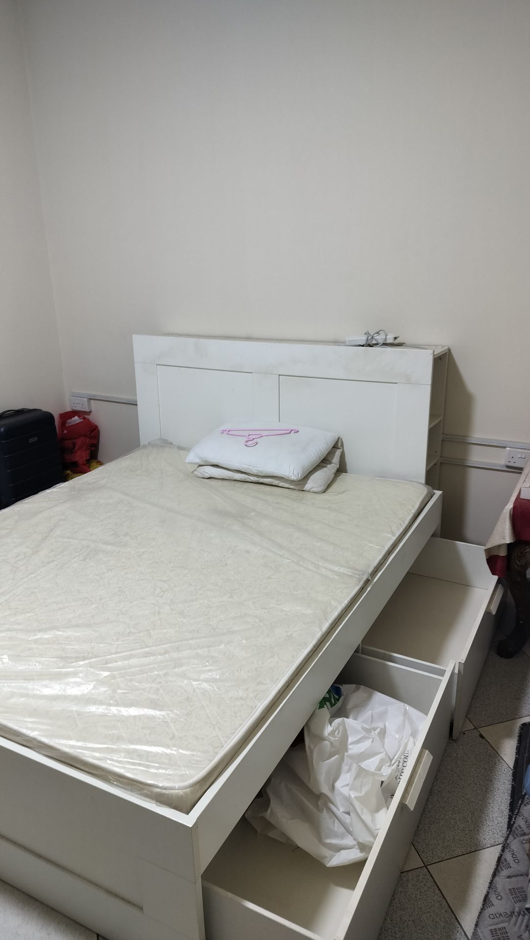 Bedsed with mattress - Image 2