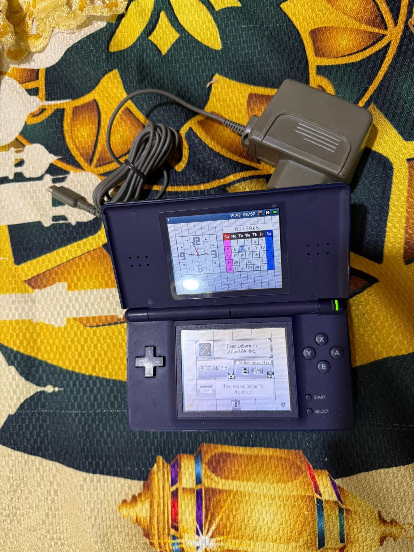 Nintendo ds lite with 400 games - Image 3