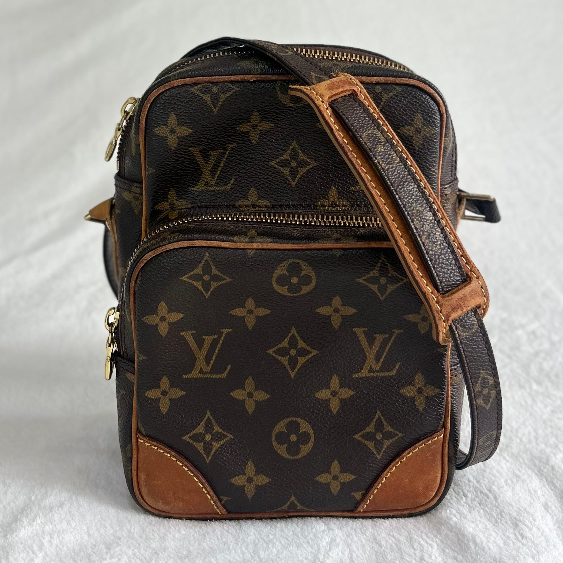PRELOVED AUTHENTIC LV Monogram Crossbody Bag  - Image 6