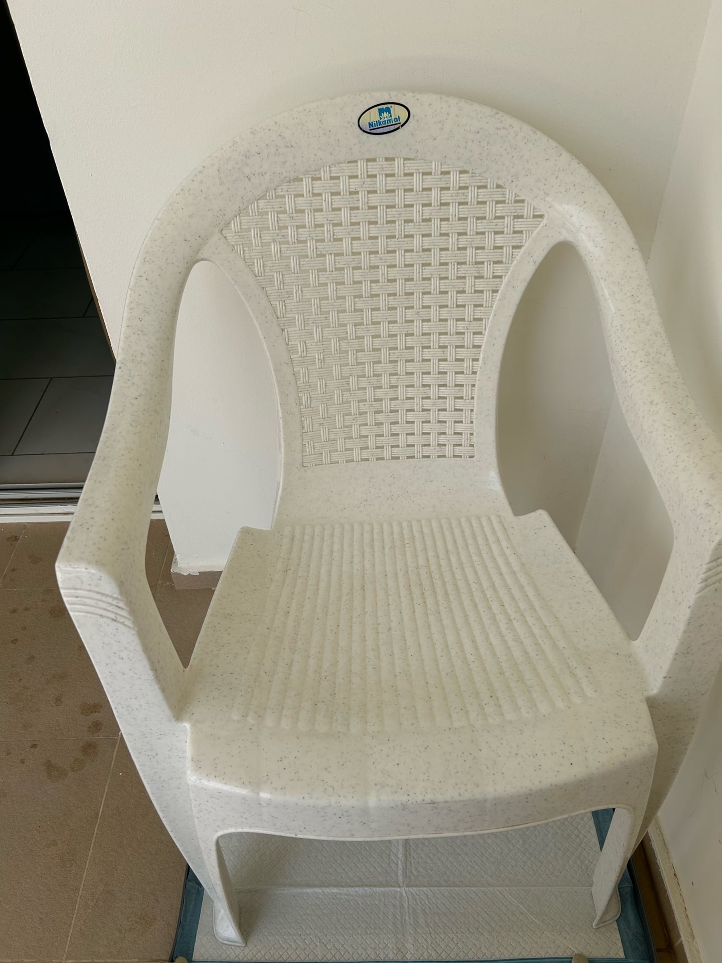 Table with 2 steel chairs, 1 plastic chair , and 1 stool plastic table - Image 2
