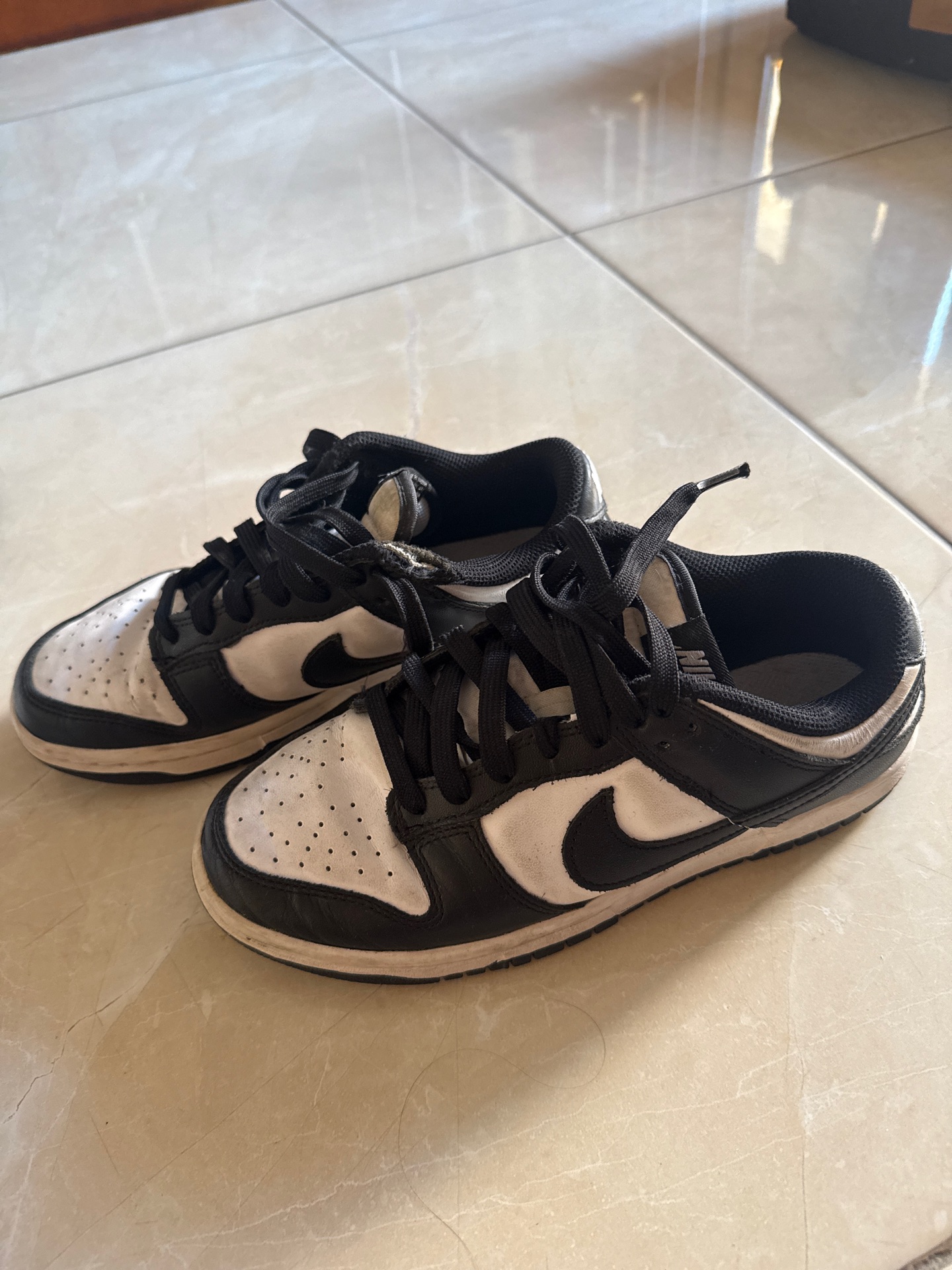 Nike shoes  and Nike slipper - real  - Image 6