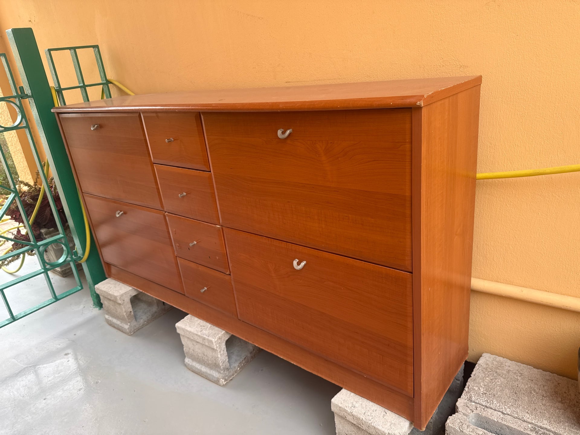 Shoe rack and center table - Image 1