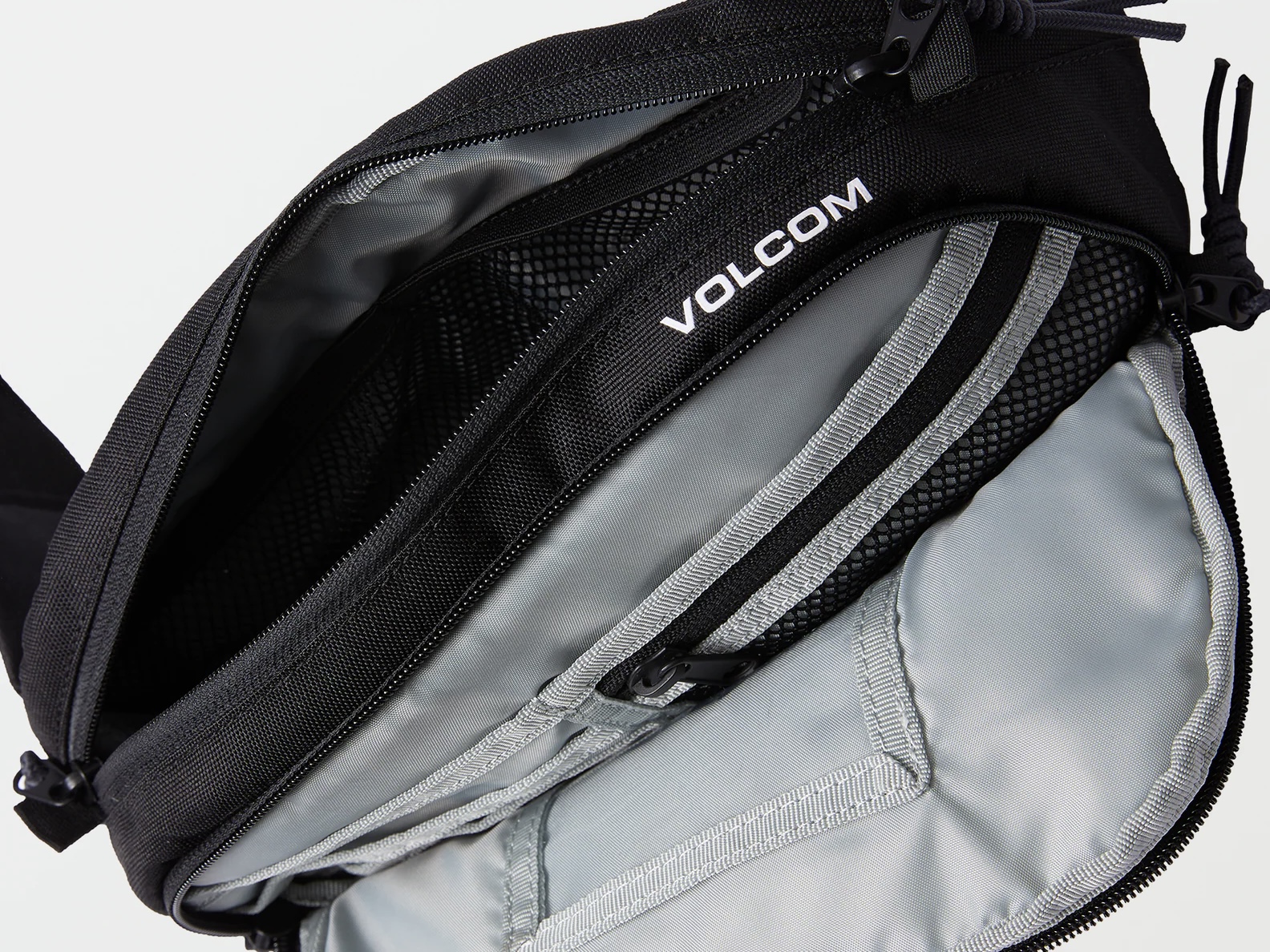 Brand New Volcom Waisted Pack - Image 7