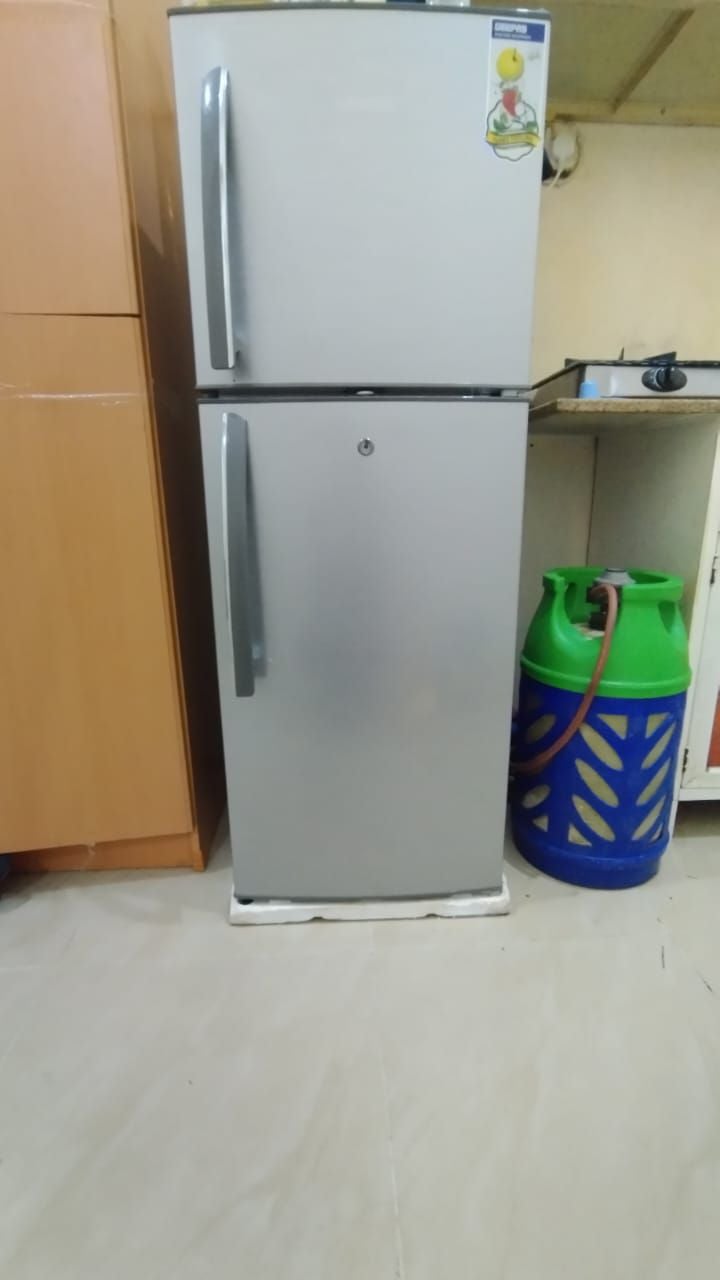 Geepas refrigerator  - Image 3