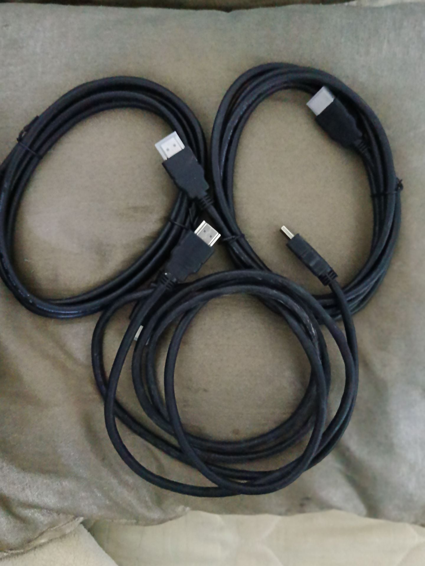 HDMI cable 1 meter  - Image 3