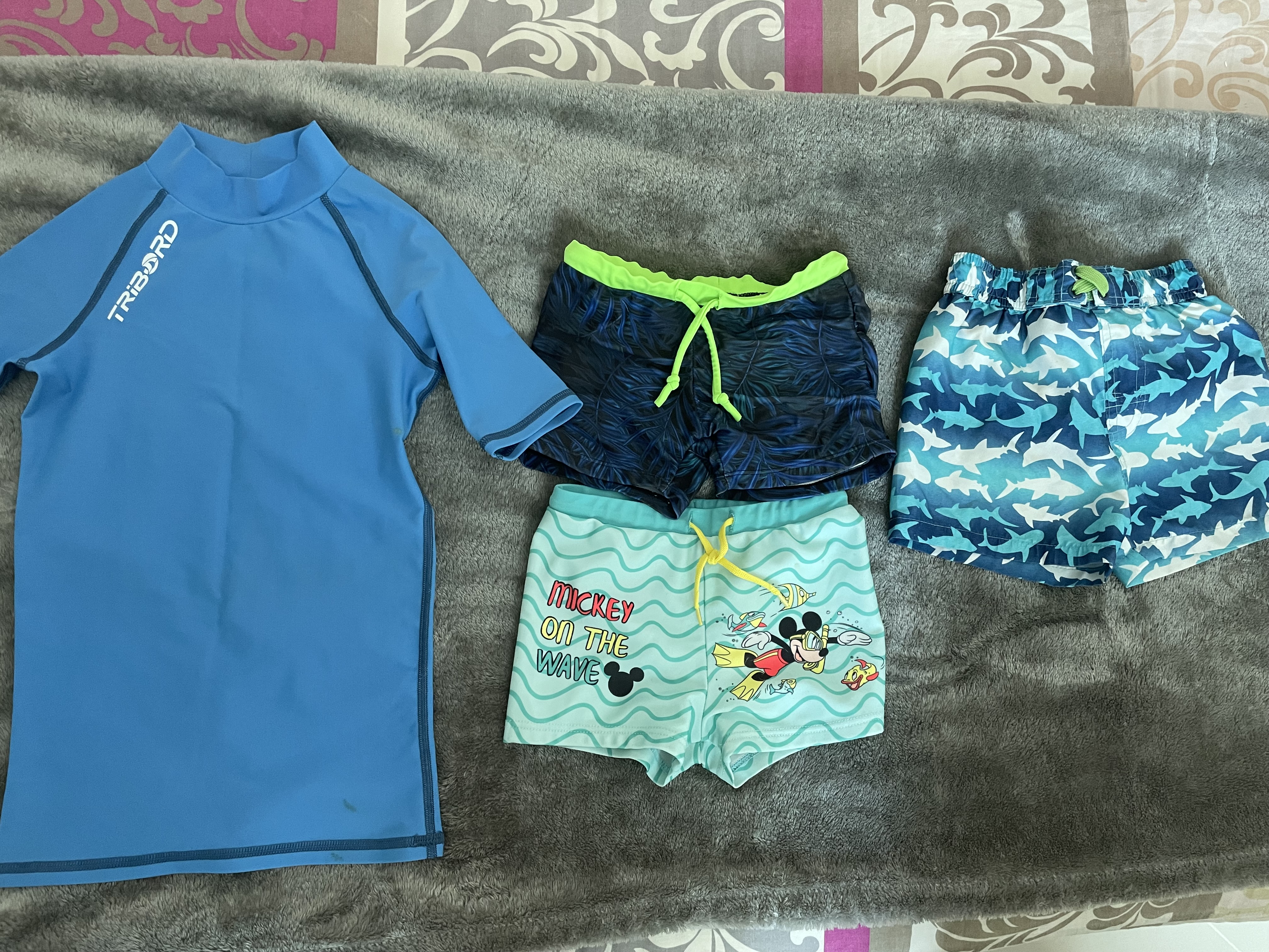 Swimsuit and accessories 3-7 years old - Image 6