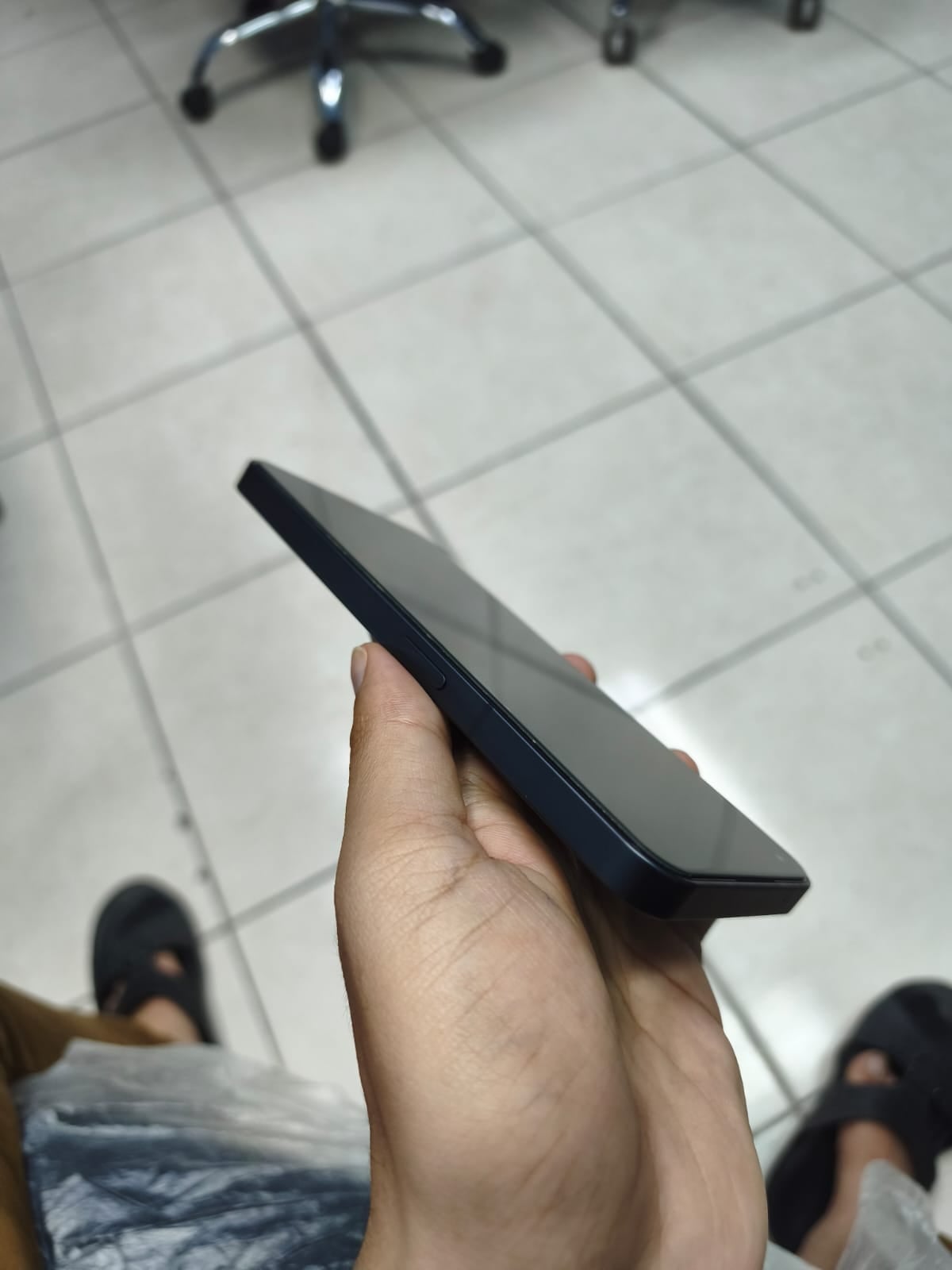 NOTHING PHONE 1 - 8+8(16GB) RAM & 128GB STORAGE EXCELLENT CONDITION - Image 2