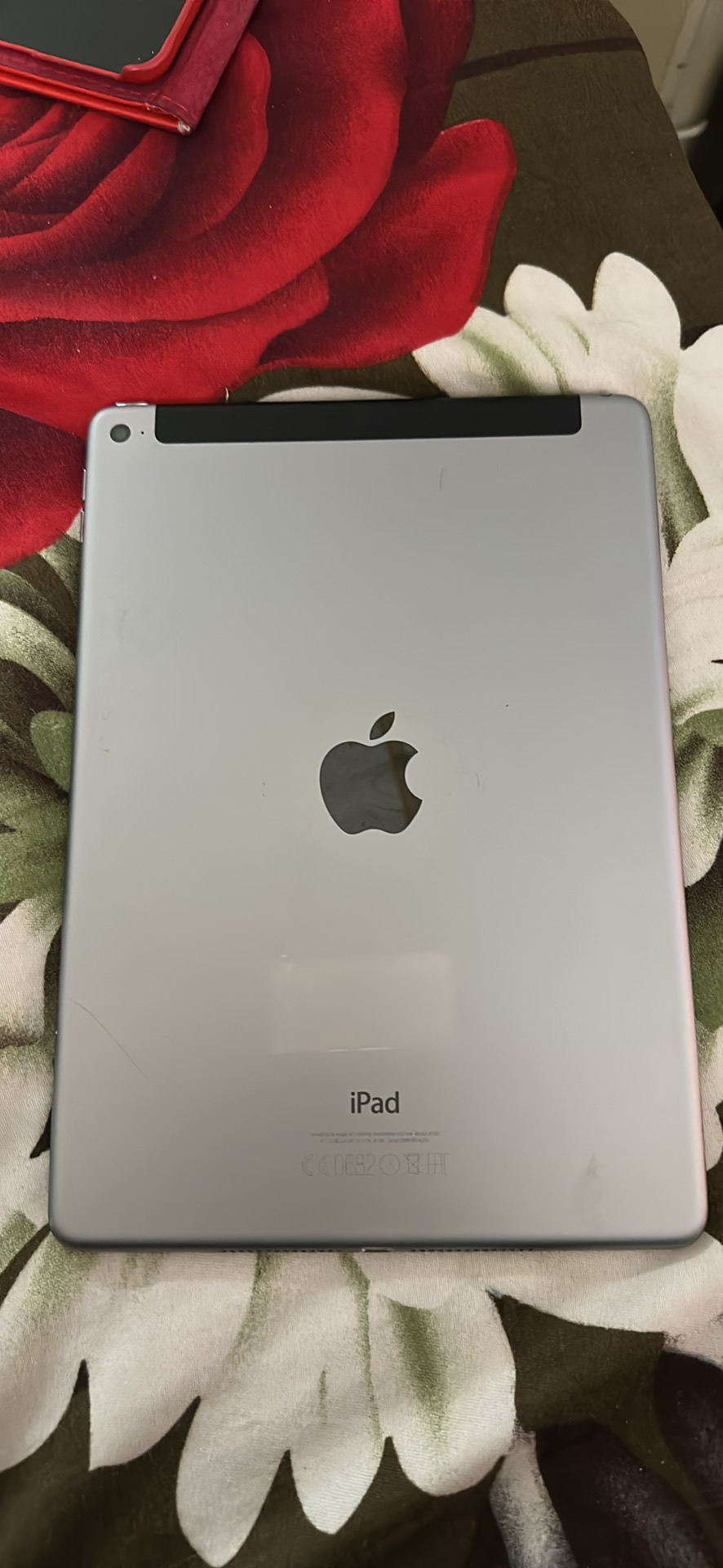 2 iPad Air 2 64GB WiFi plus Cellular for sale - Image 3