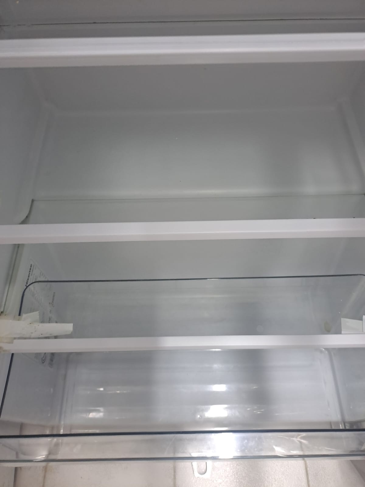 Hisense 31 kg Fridge grey color for sale - Image 7