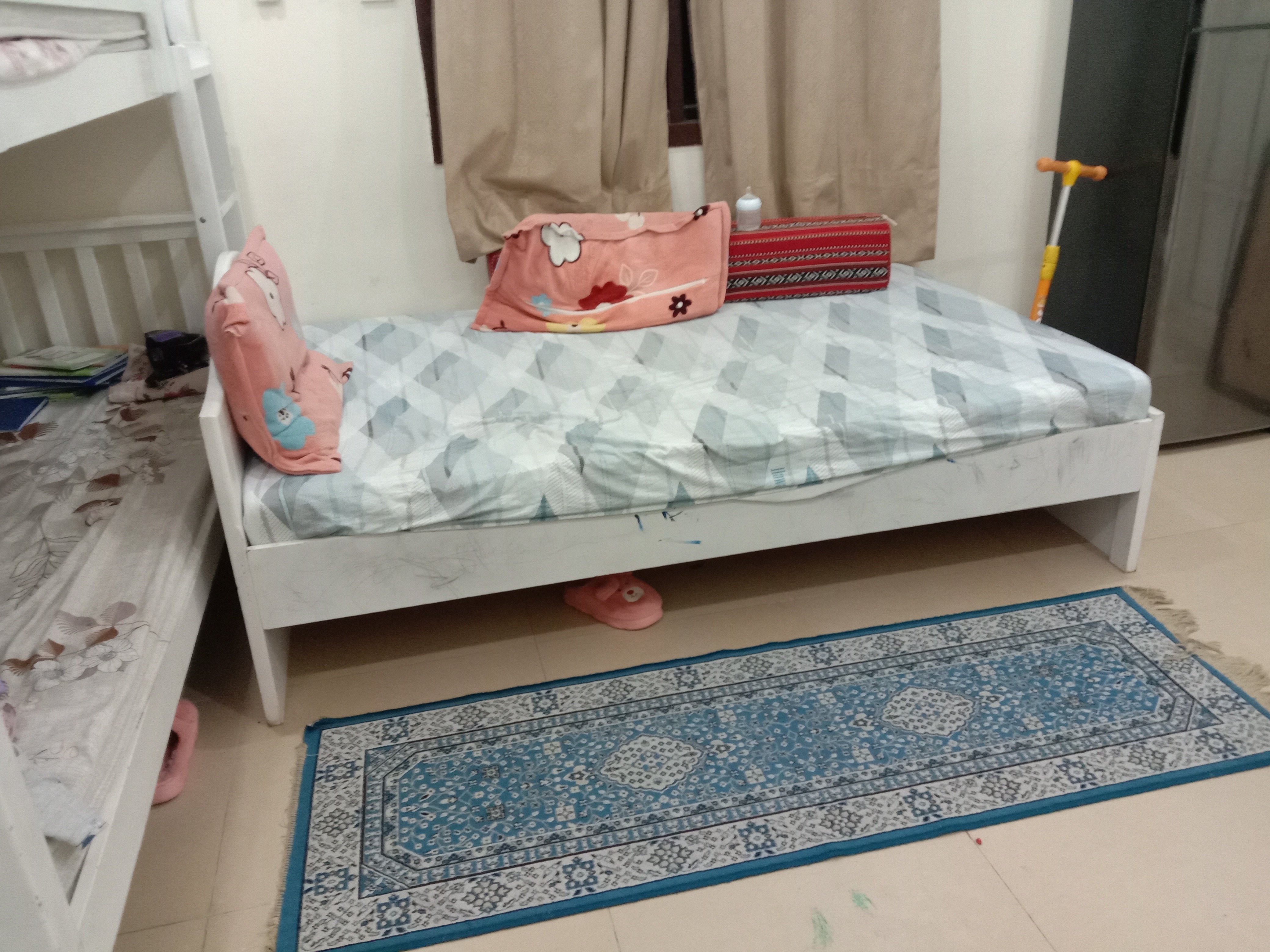 Bed with mattress and table - Image 4