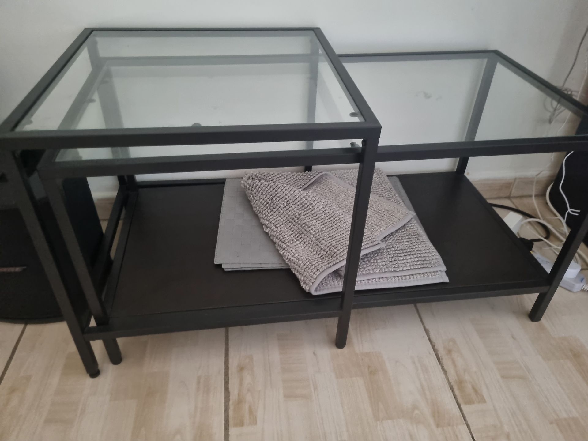 Glass cofee table  - Image 4
