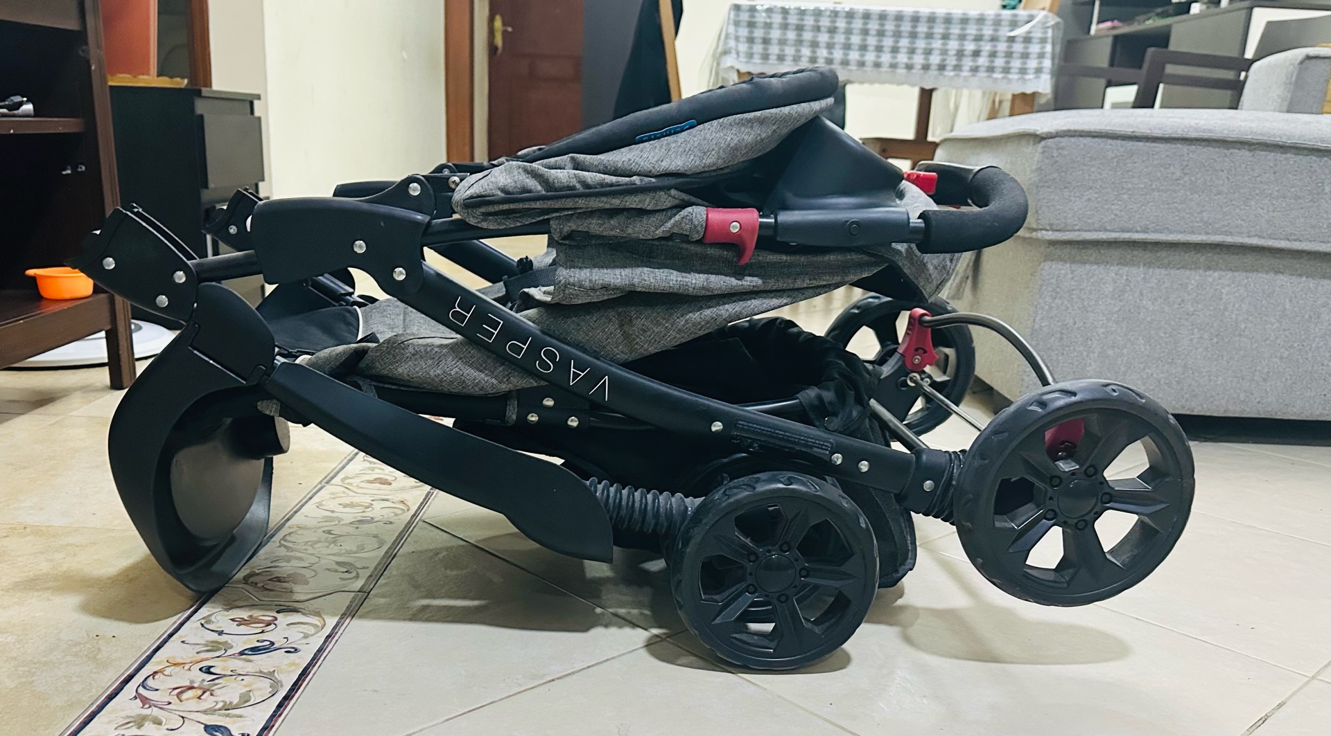 Less used Clean Baby Stroller  - Image 7