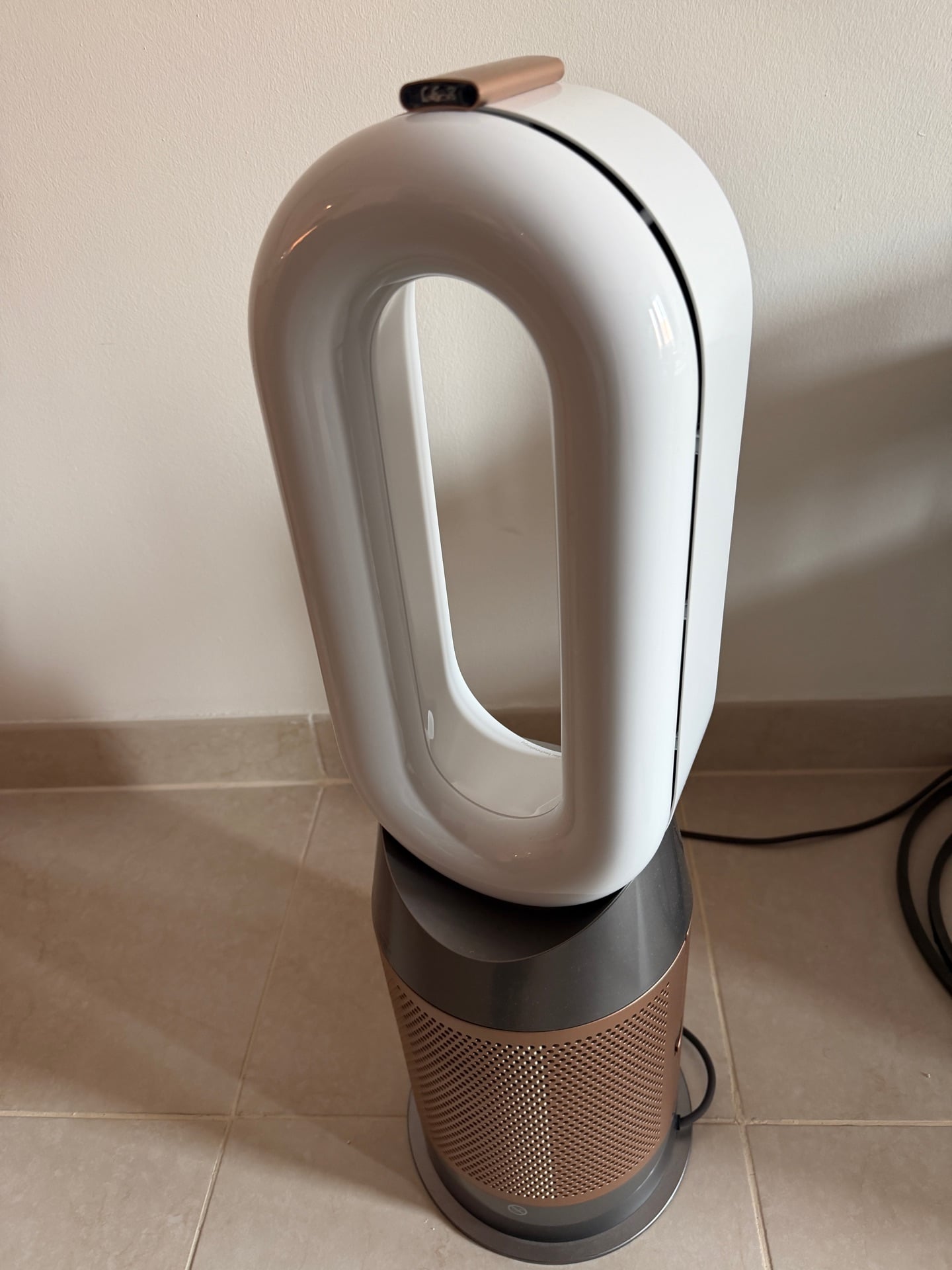 Dyson Purifier Hot+Cool Formaldehyde (HP09) – Like New - Image 1