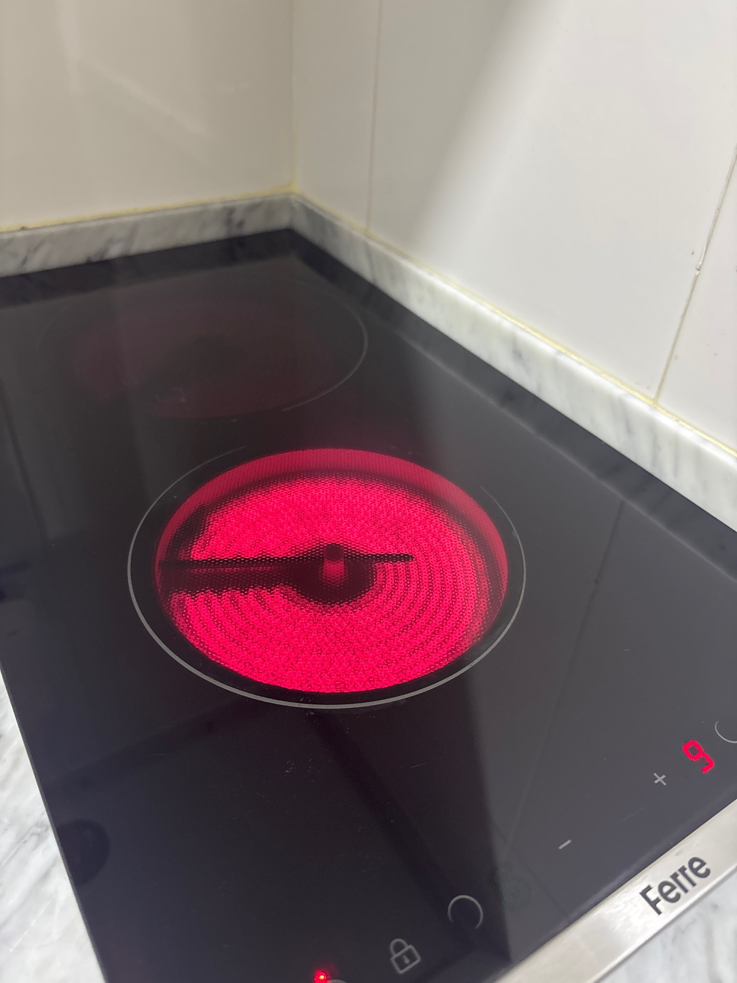Ferre Stove - Image 2