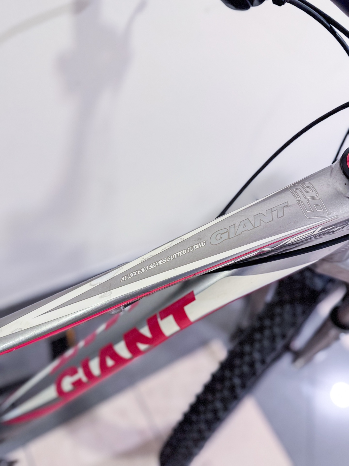 29 Giant Revel MTB - Image 8