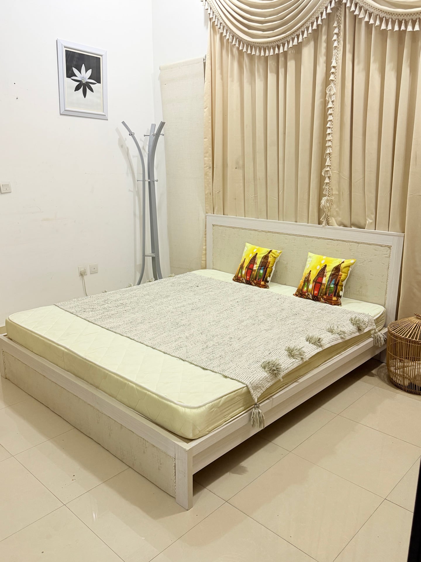 Urgent Sale home centre king bed with mattress price Negotiable - Image 1