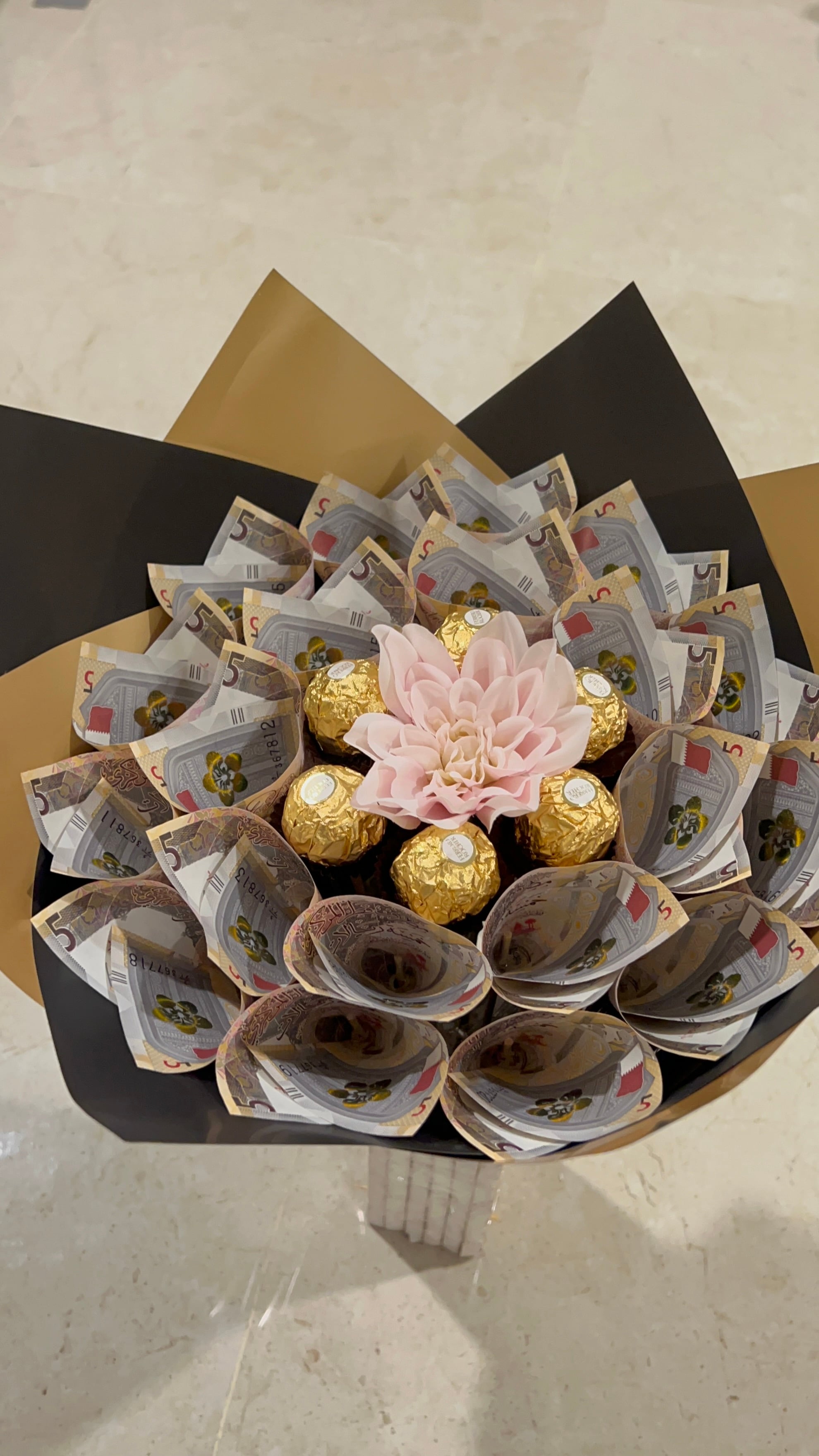 Customized bouquet in qatar - Image 5