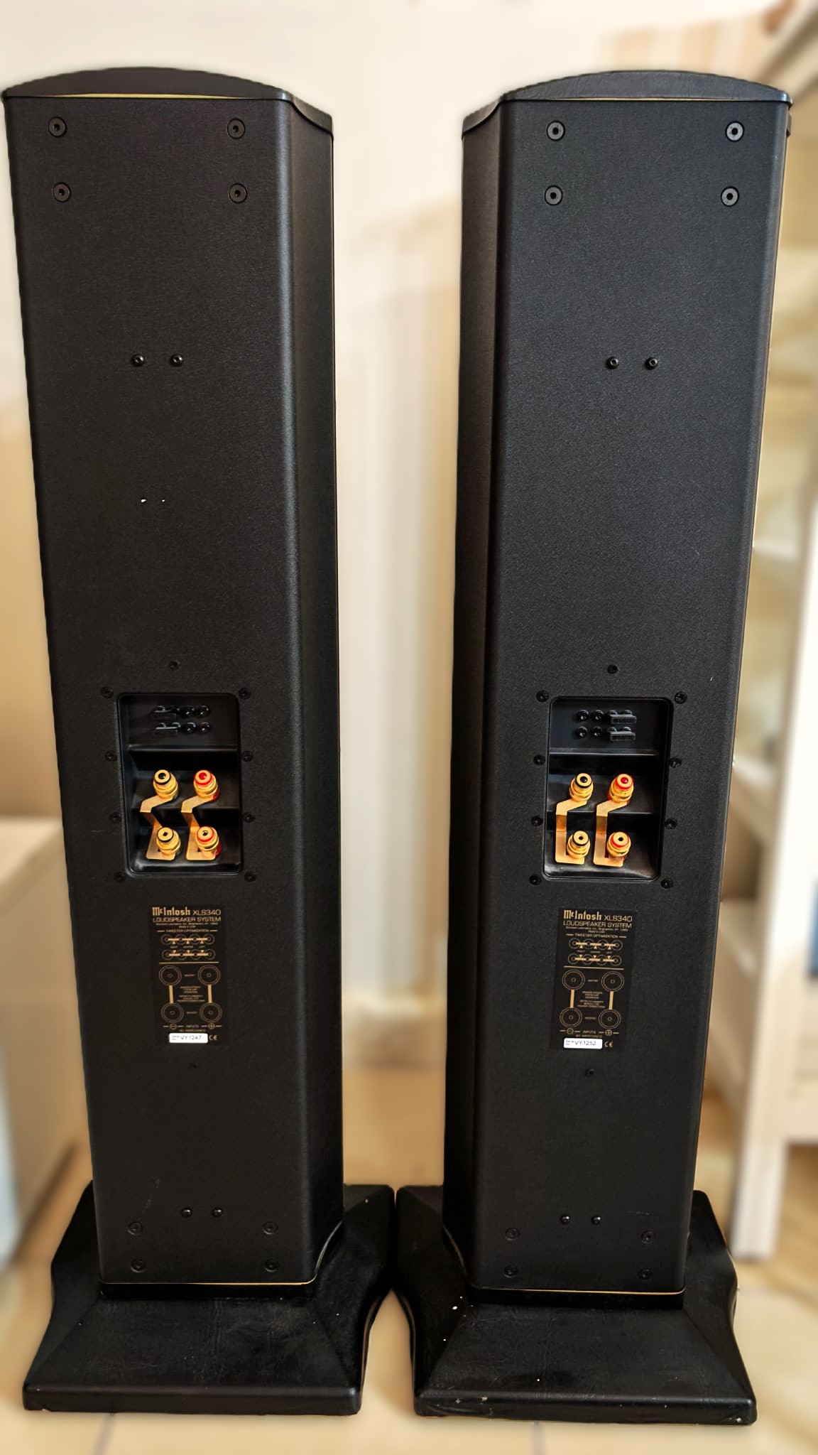 Speakers Tower (Brand - McIntosh)- (XLS340) towers and center (CS350) - Image 5