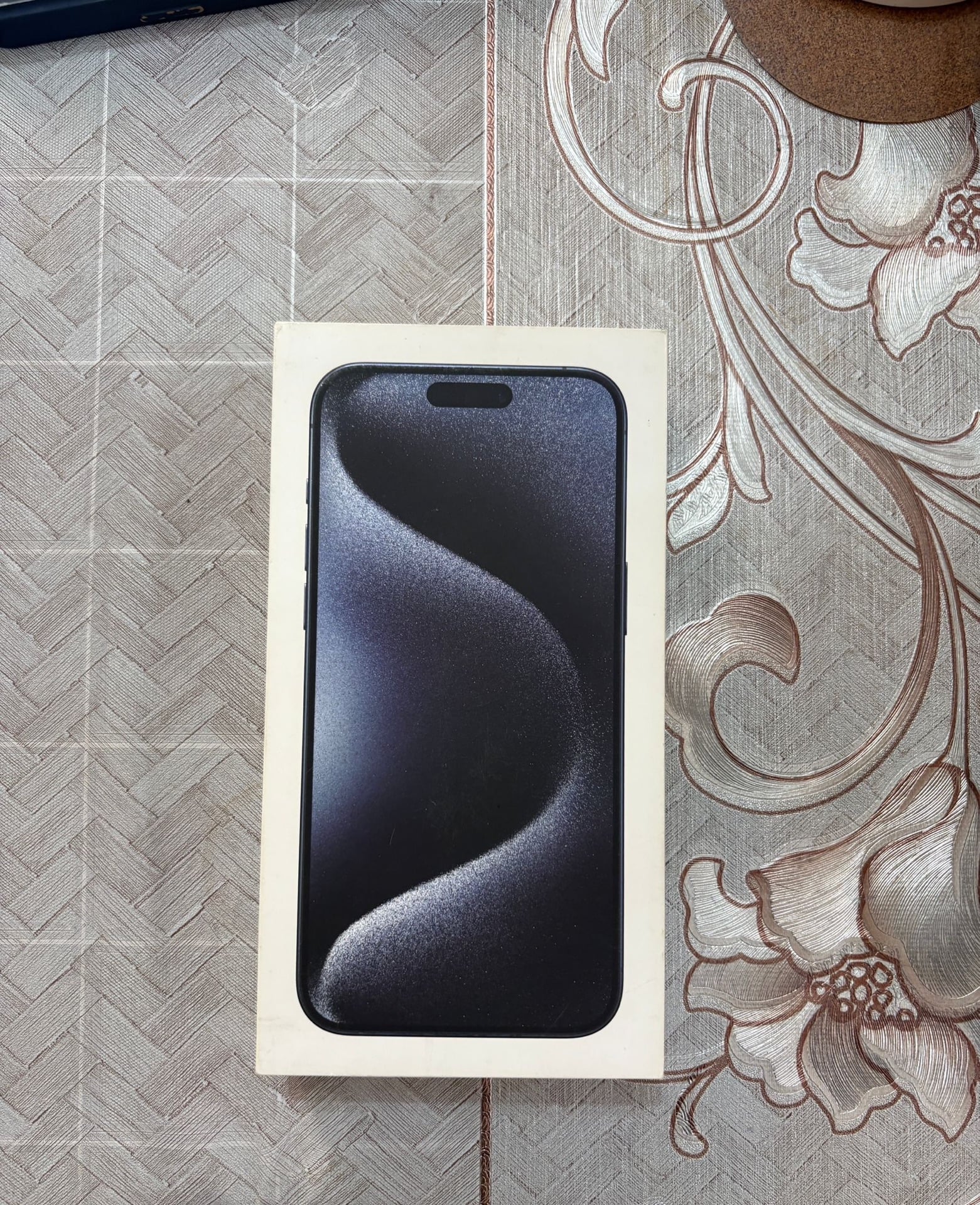 iPhone 15 Pro Max - Image 4