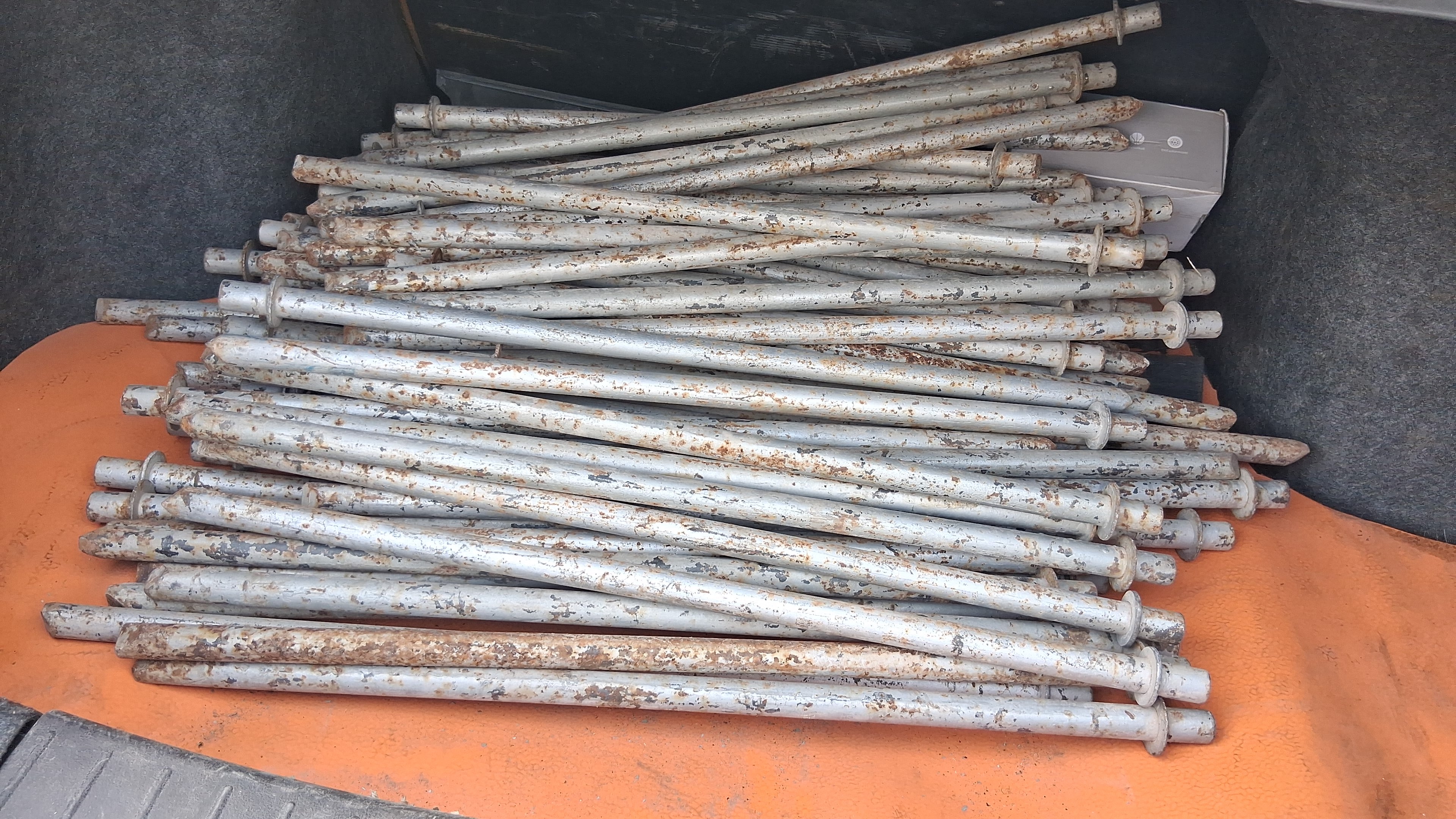 Locking Pin for 3.8m Concrete Barriers - Image 1