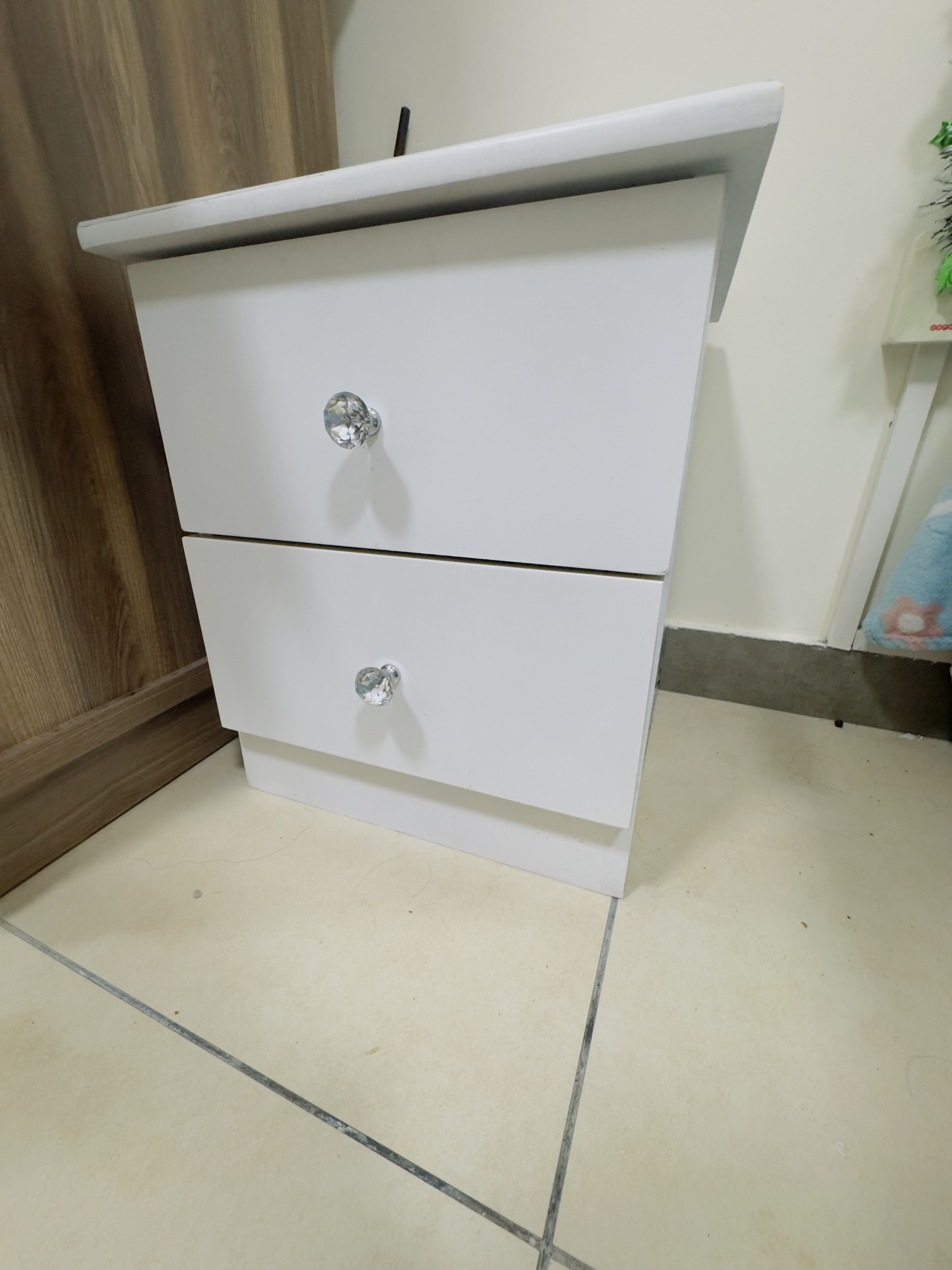 Night stand - Image 3