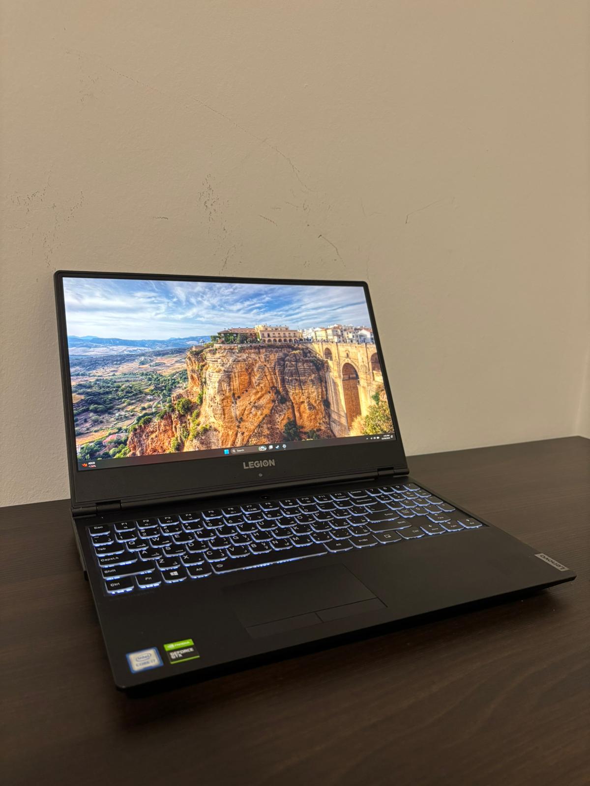 Lenovo Legion Y540-15IRH - Image 5
