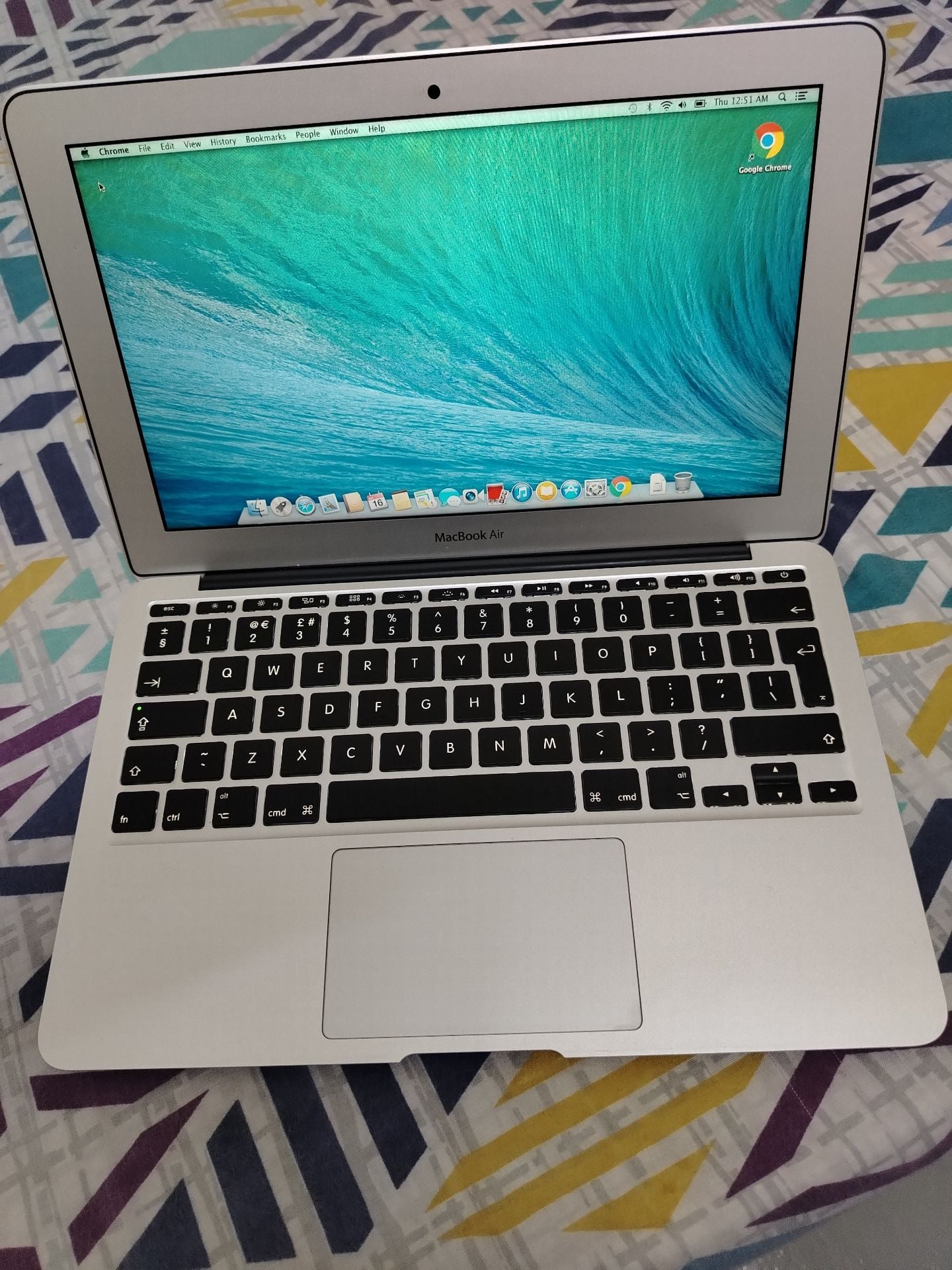Apple MacBook Air 11" (2014) – Excellent Condition - Image 2