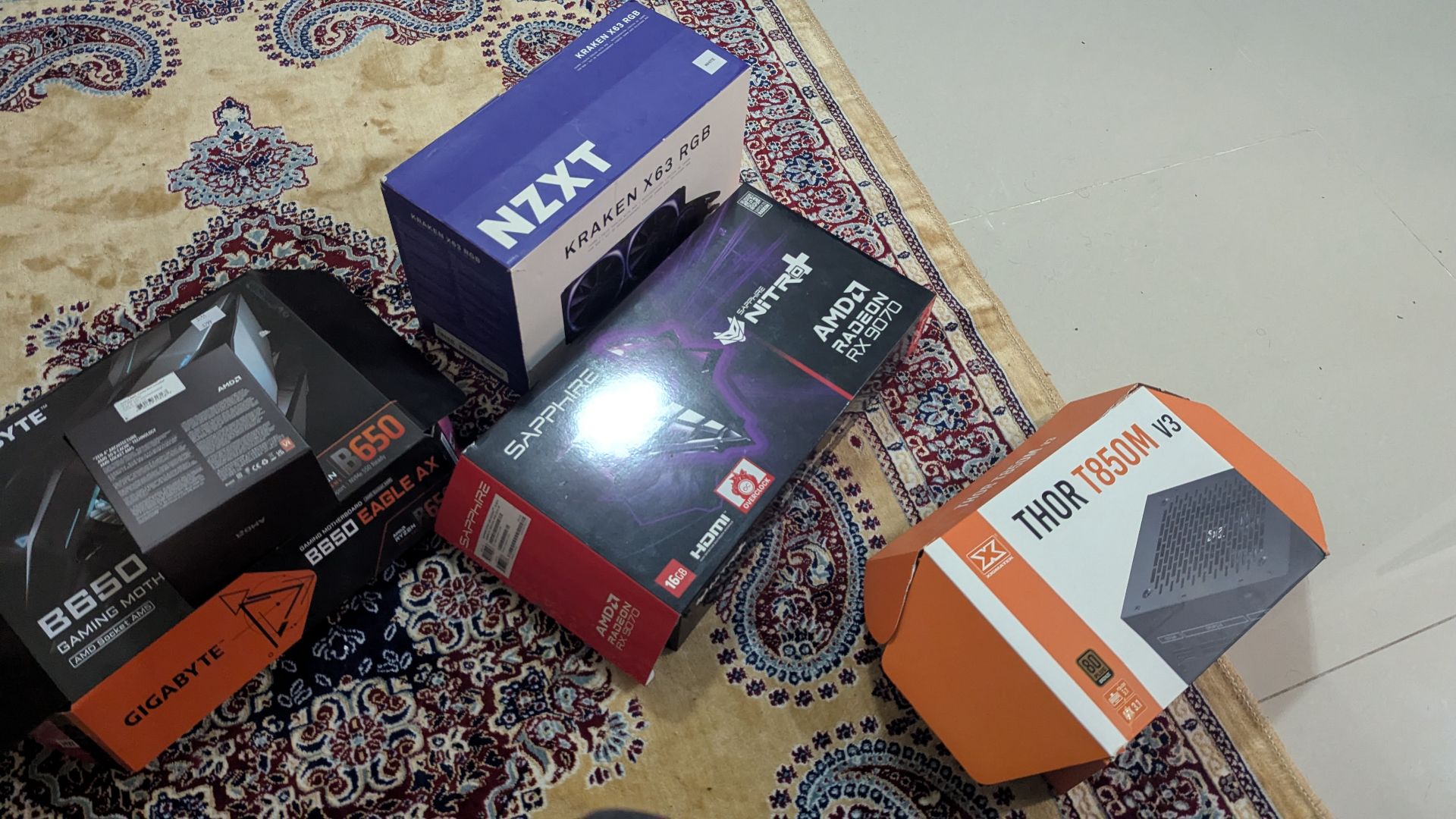 Pc gamer brand new with boxes and bills  - Image 4