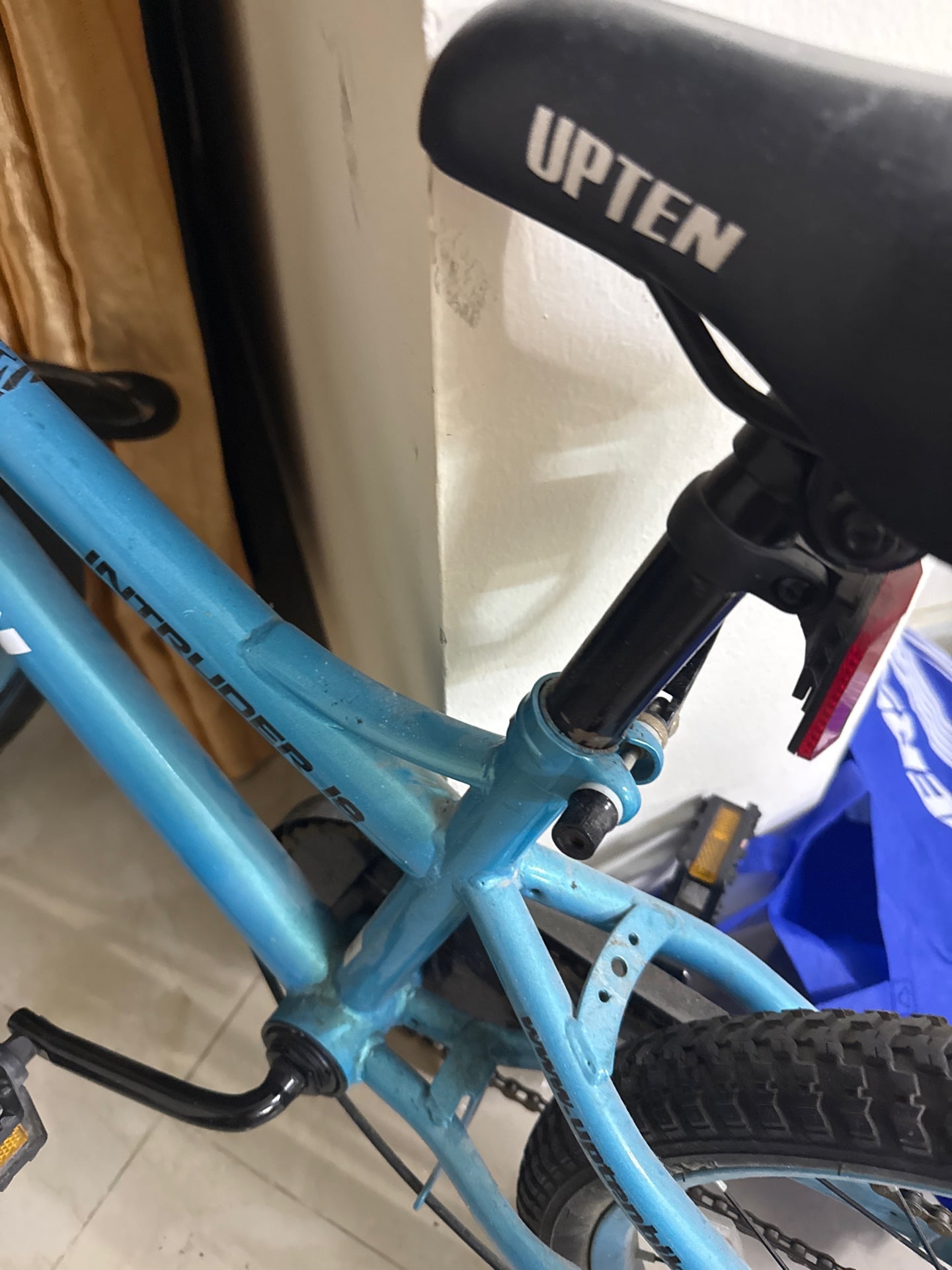 UPTEN Intruder 18 - Bicycle/Cycle for Kids - Image 3
