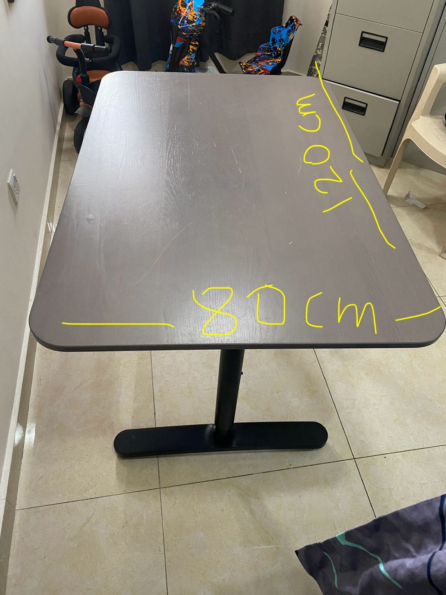 Ikea study/computer table - Image 4
