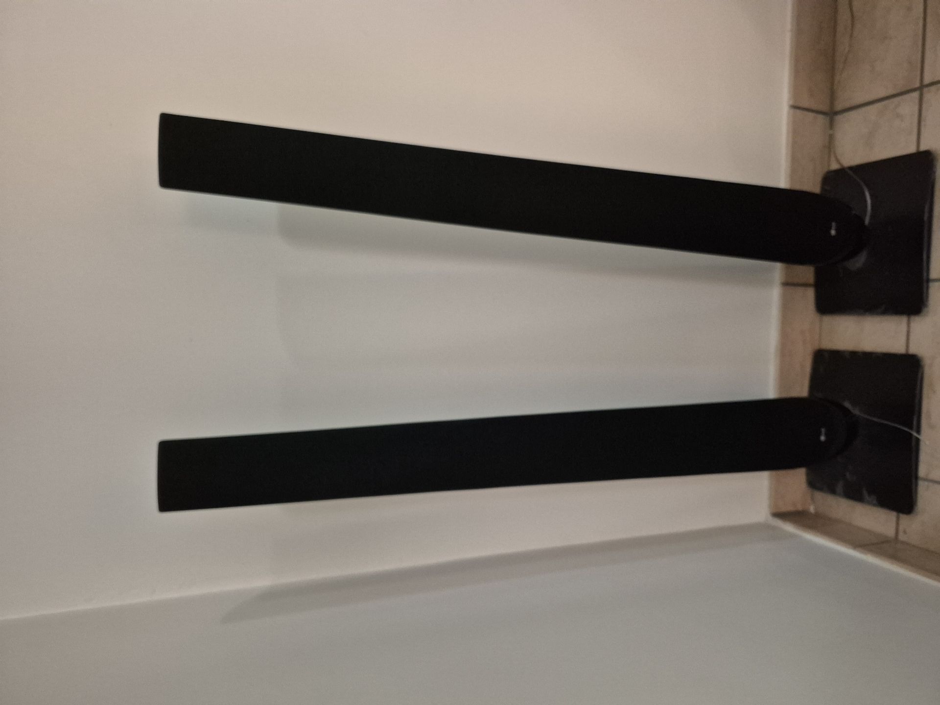 LG Home Theater System with DVD Player - Image 5