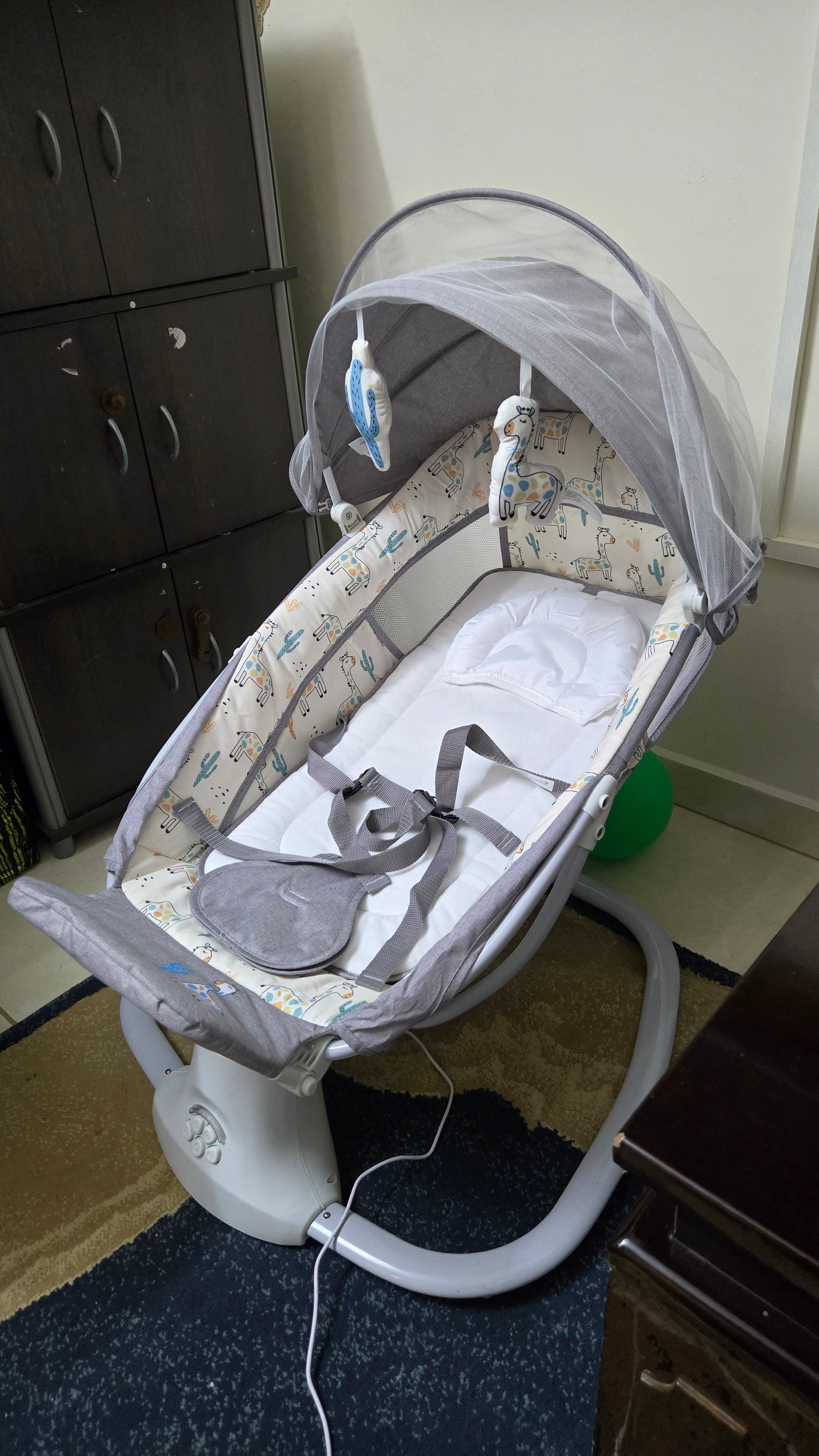 Baby cot and Swing chair  - Image 2