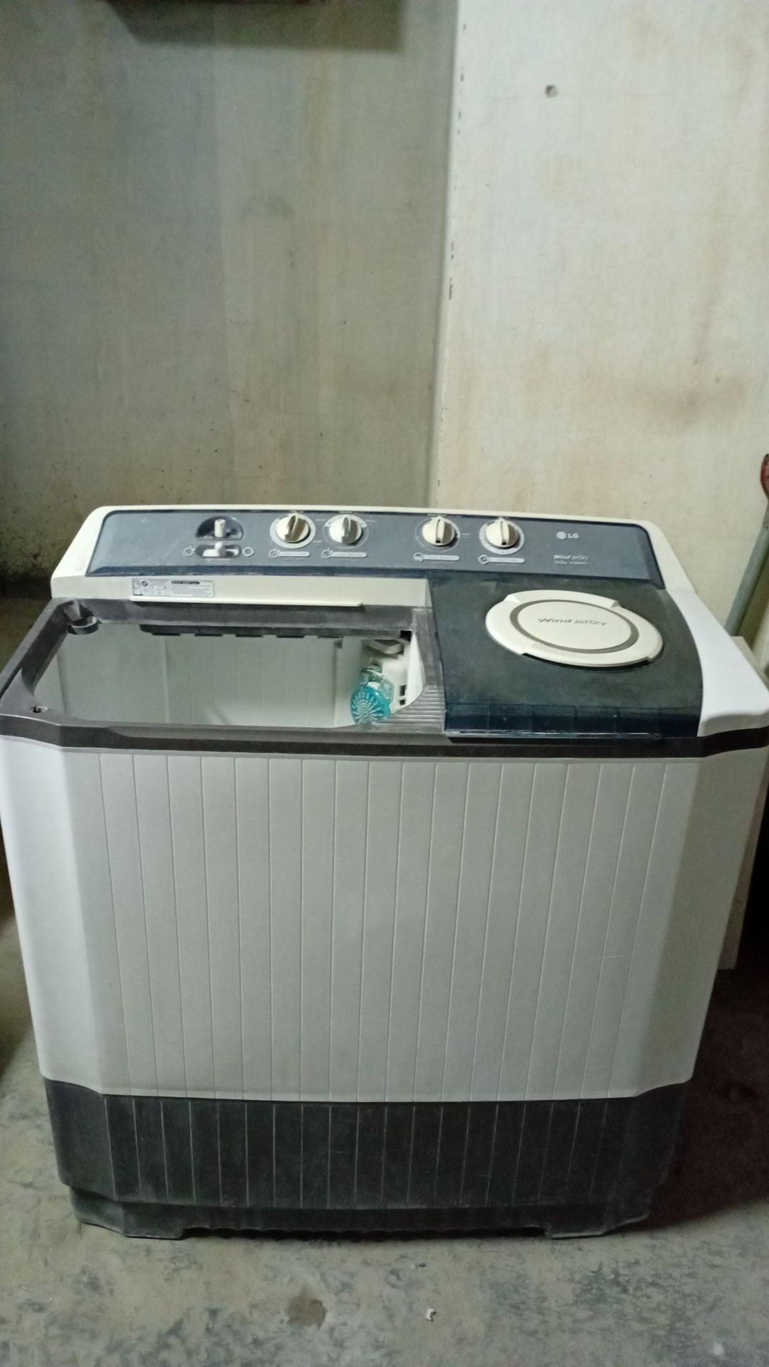 LG Washing machine sale.  - Image 3