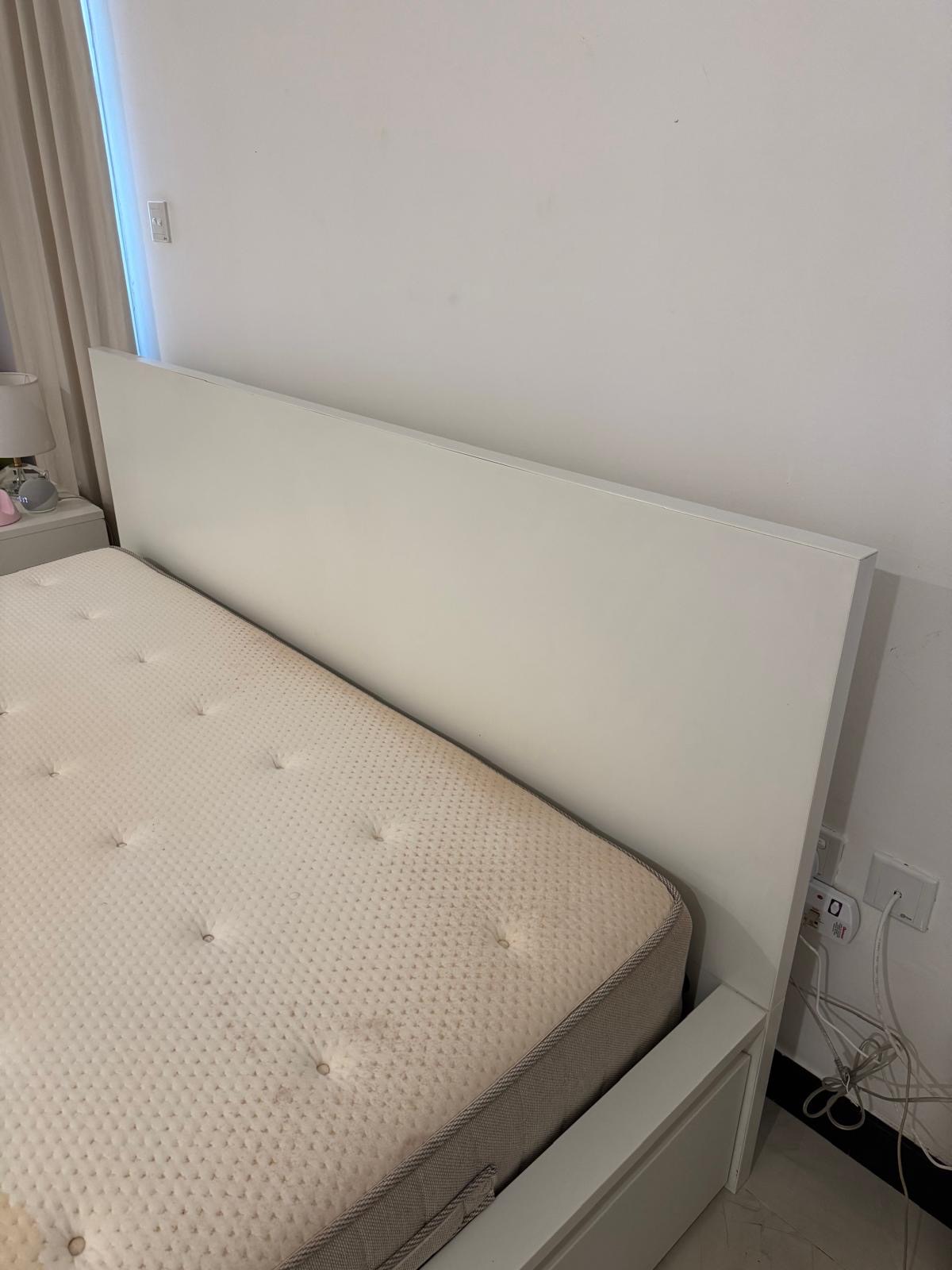 King Size bed with Mattress - Image 1