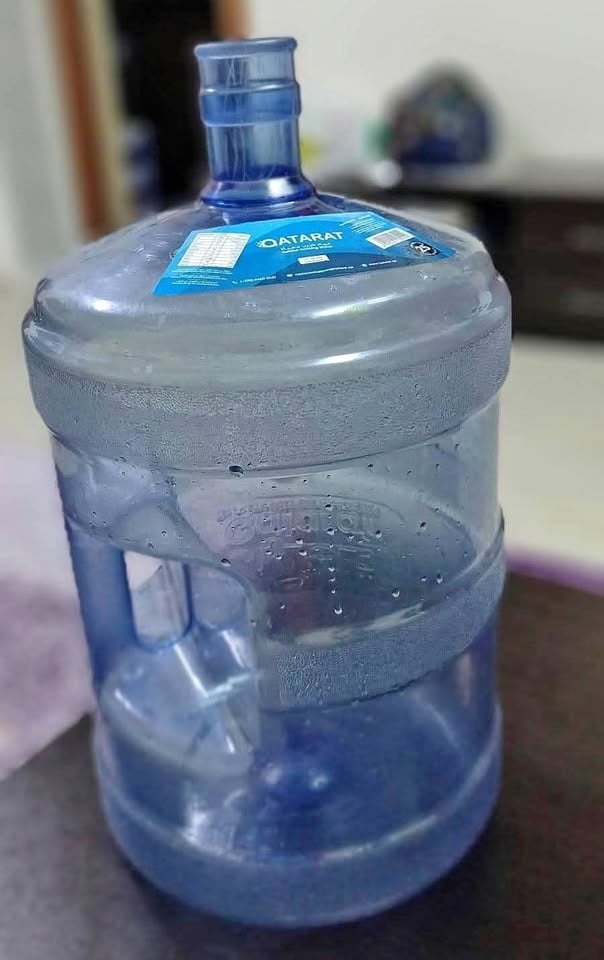 Qatarat 3 water bottles & Safa 4 water bottles  - Image 4