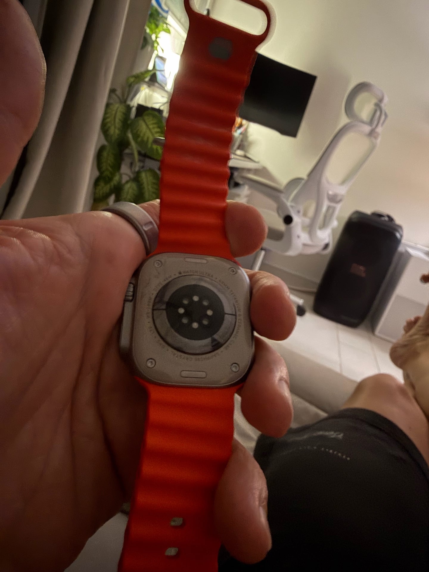 Apple Watch Ultra 2 titanium like new! - Image 2