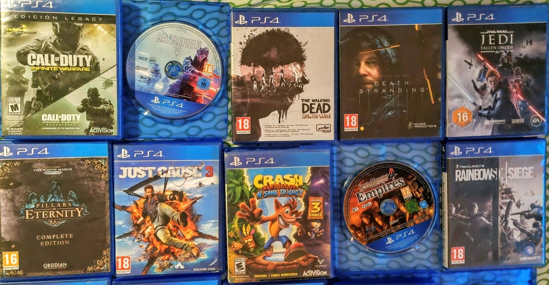 Ps4 game cd  - Image 2
