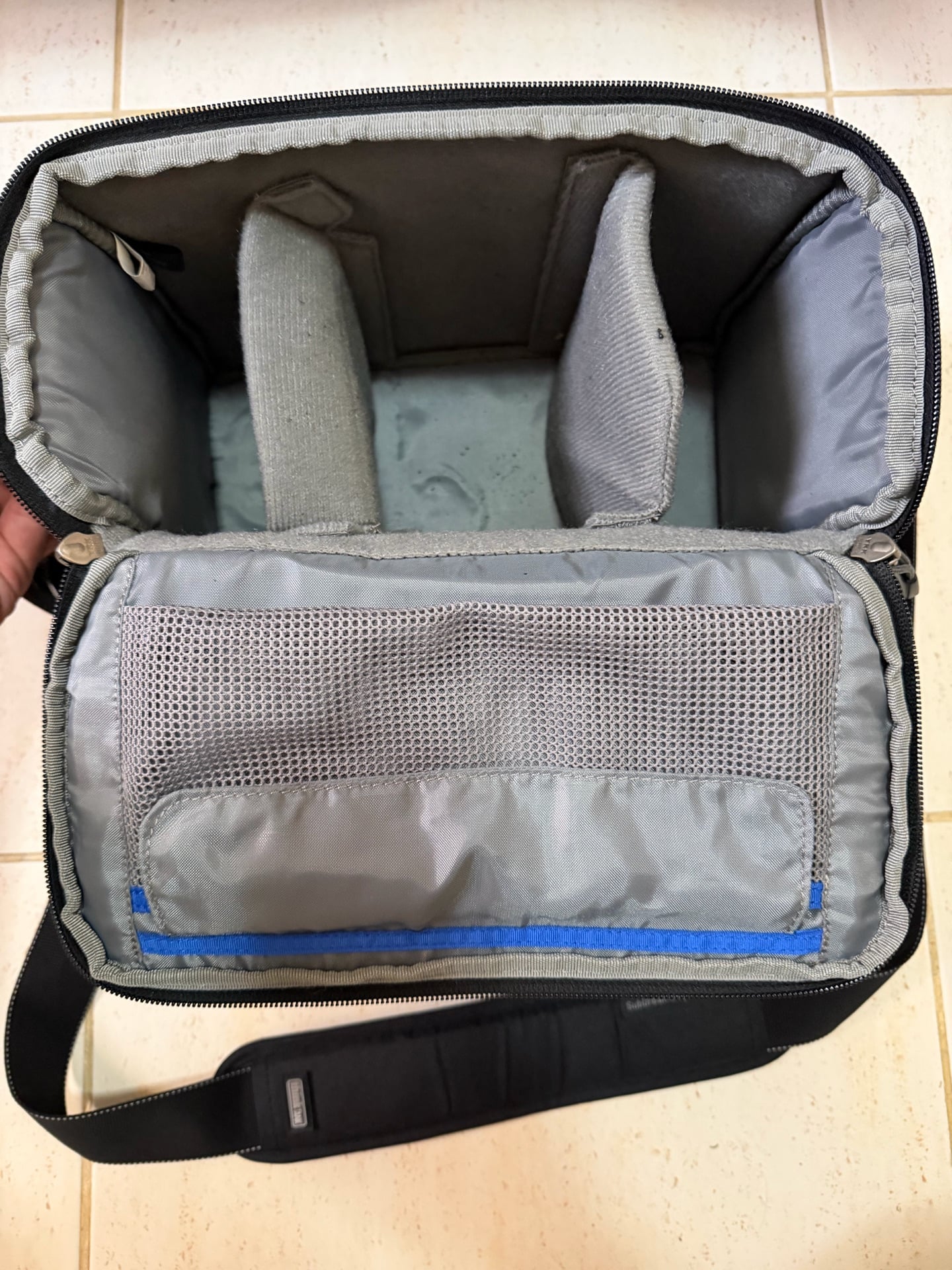 Think Tank Photo Camera bag for sale - Image 3