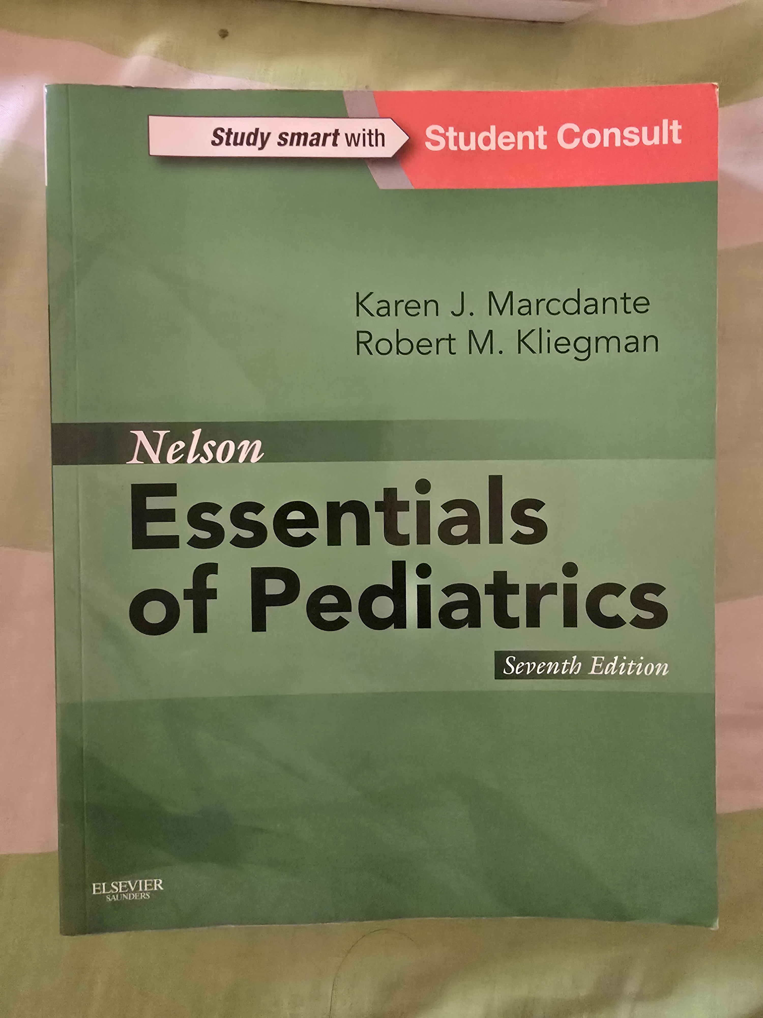 Medical books  - Image 6