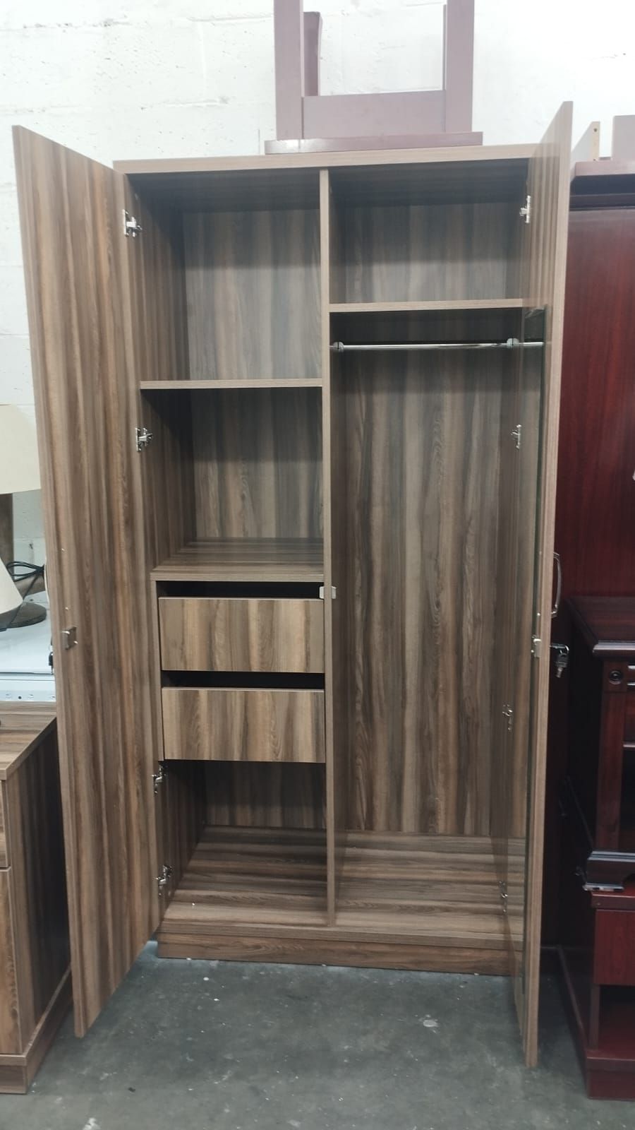 Qatar Airways furniture  - Image 9