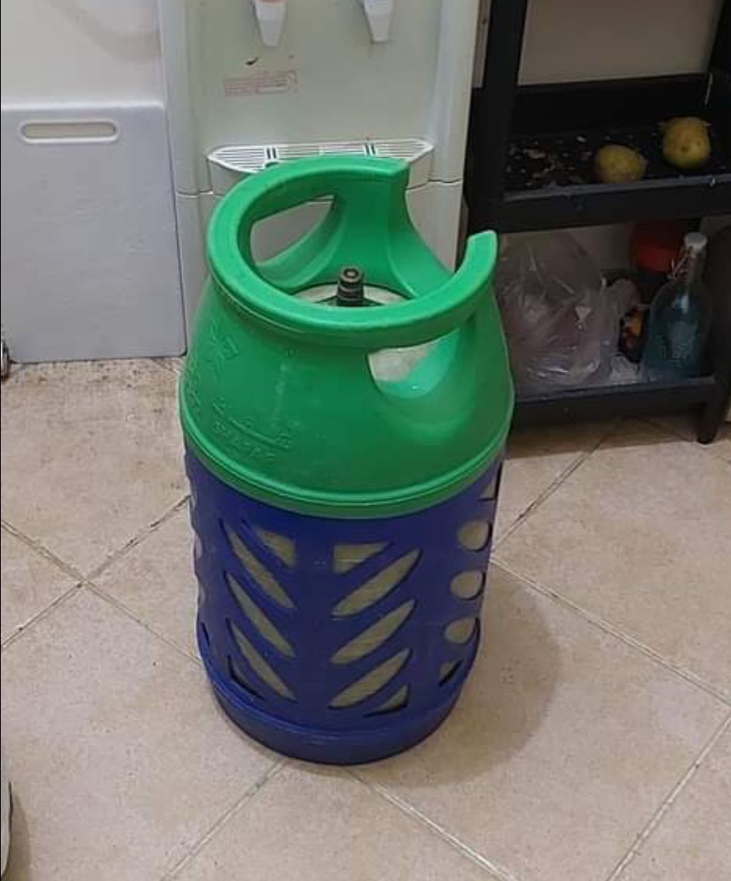 Gas cylinder - Image 3