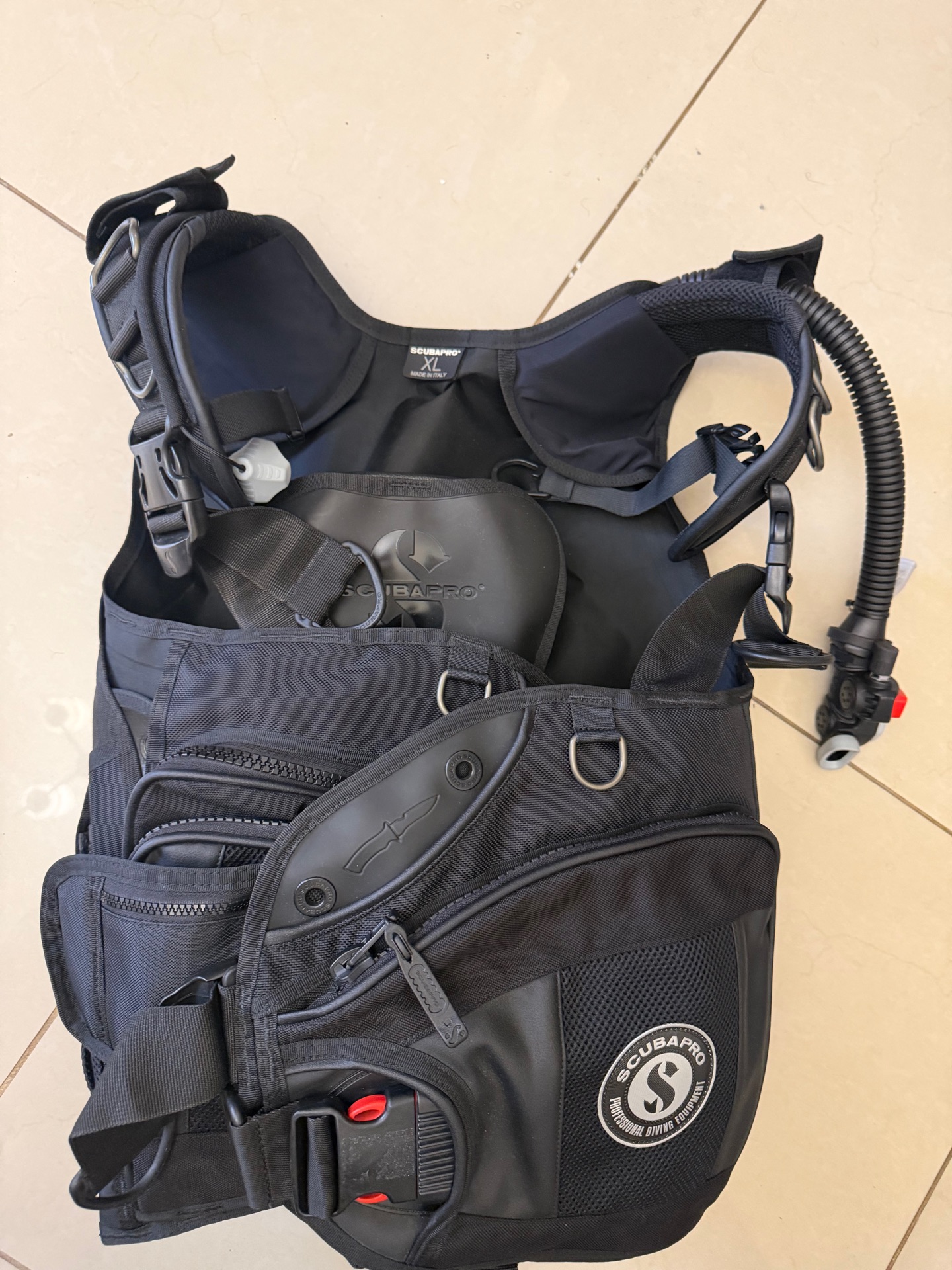 Scubapro X-Black BCD - XL - Image 4