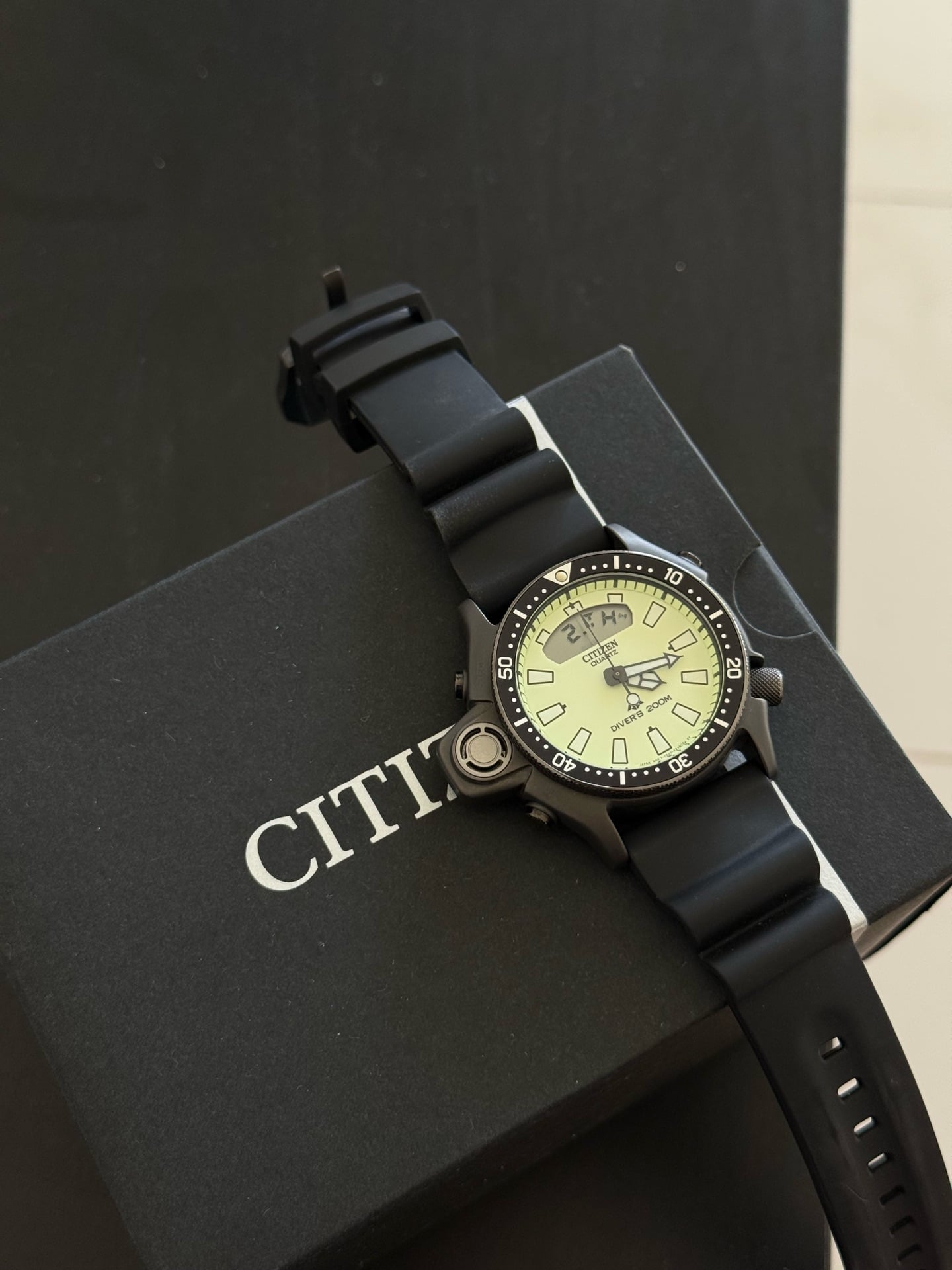Citizen Aqua Land Black - Image 1